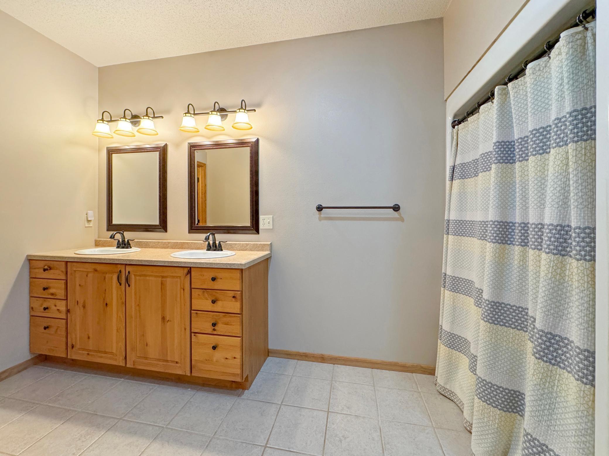 49911 Tallwood Trail