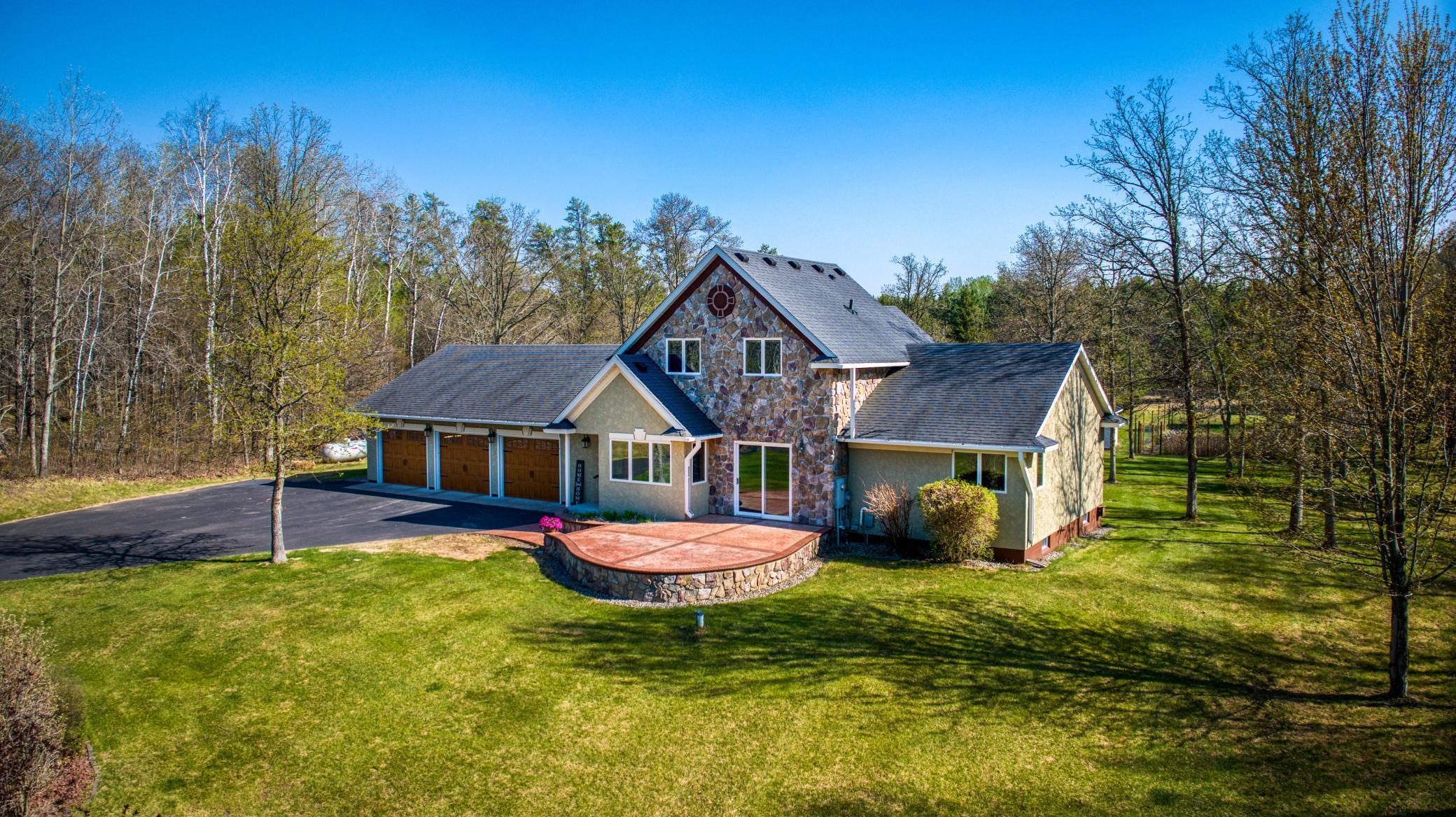 6076 Tall Pines Road NE