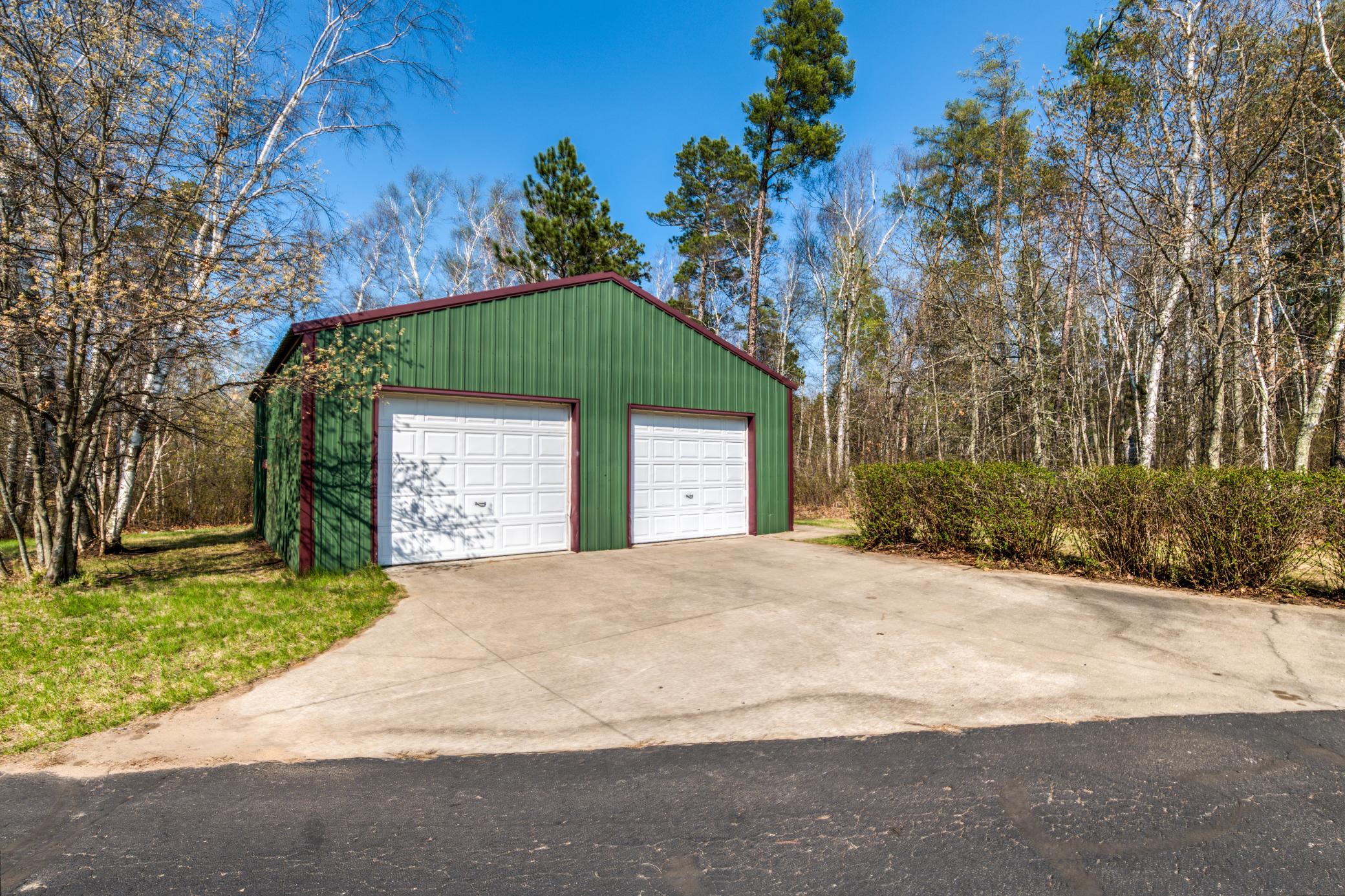 6076 Tall Pines Road NE