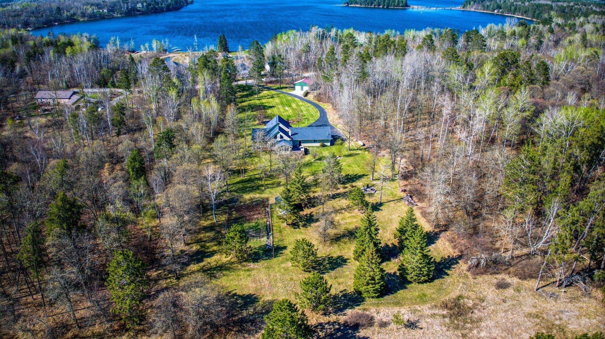 6076 Tall Pines Road NE