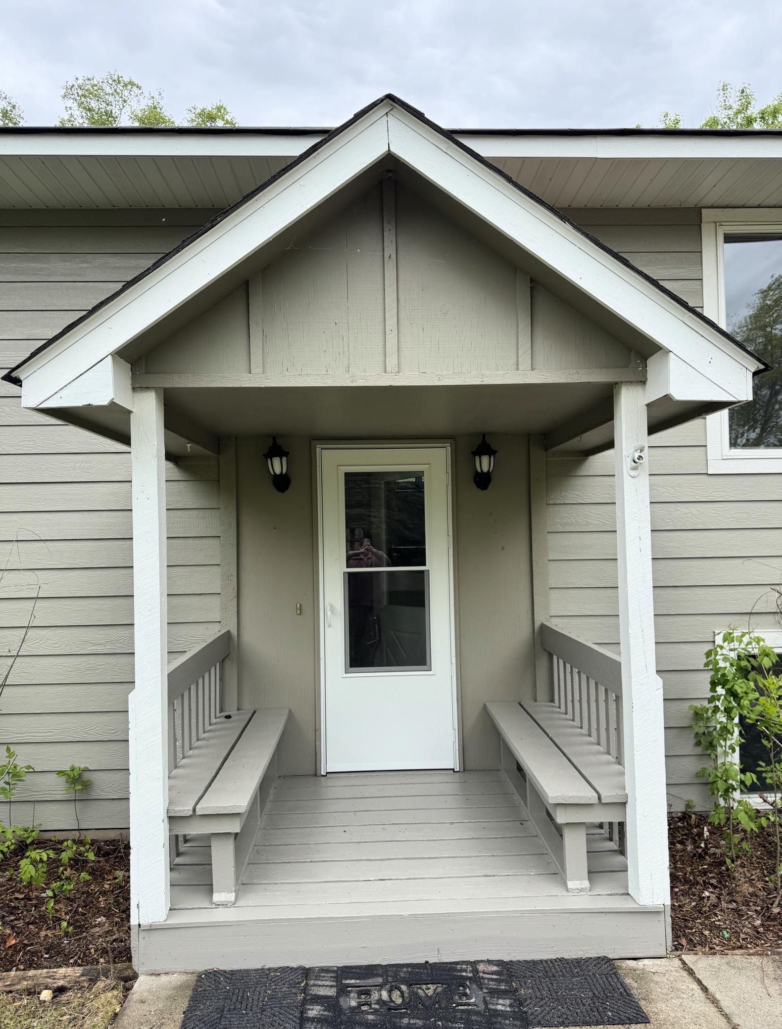 144 Circle Pines Drive NW