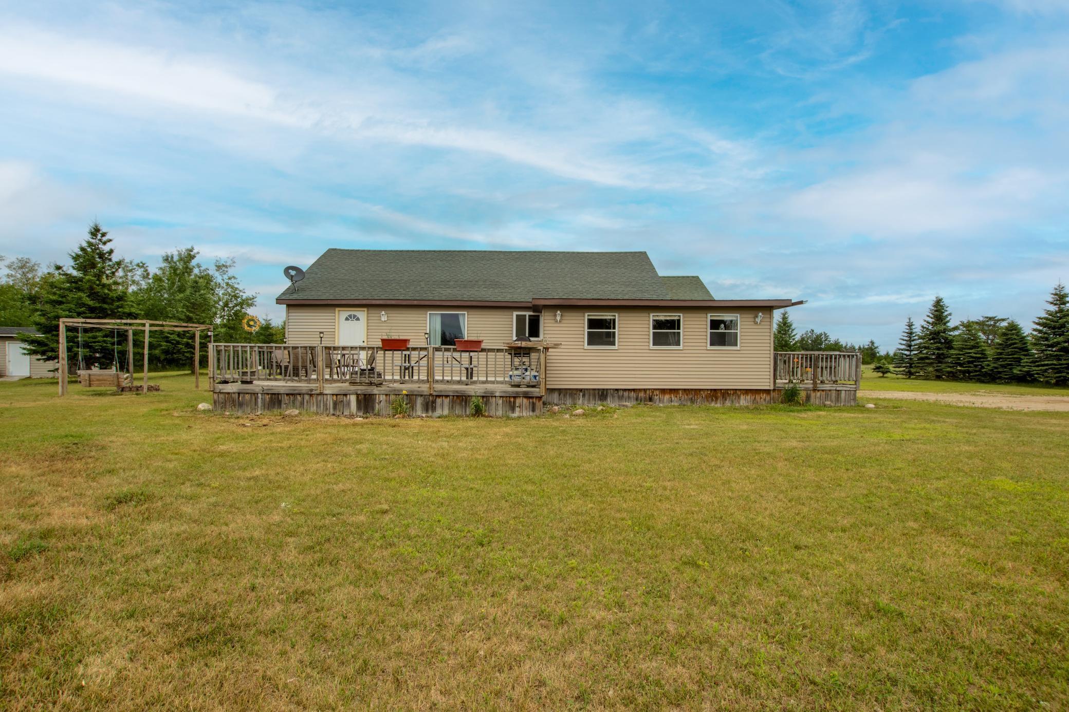 2405 Alyce Court NW