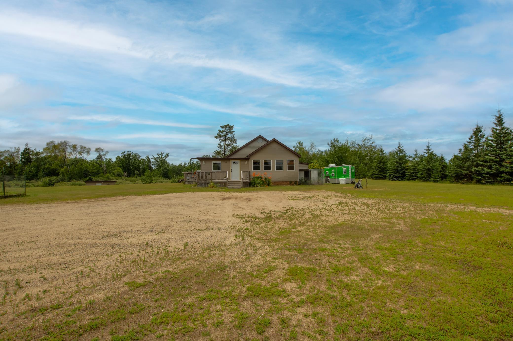 2405 Alyce Court NW