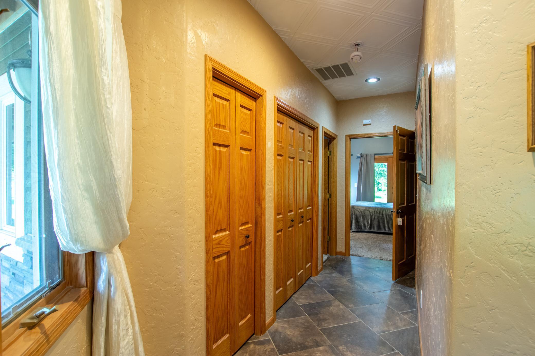 45745 Roxbury Drive