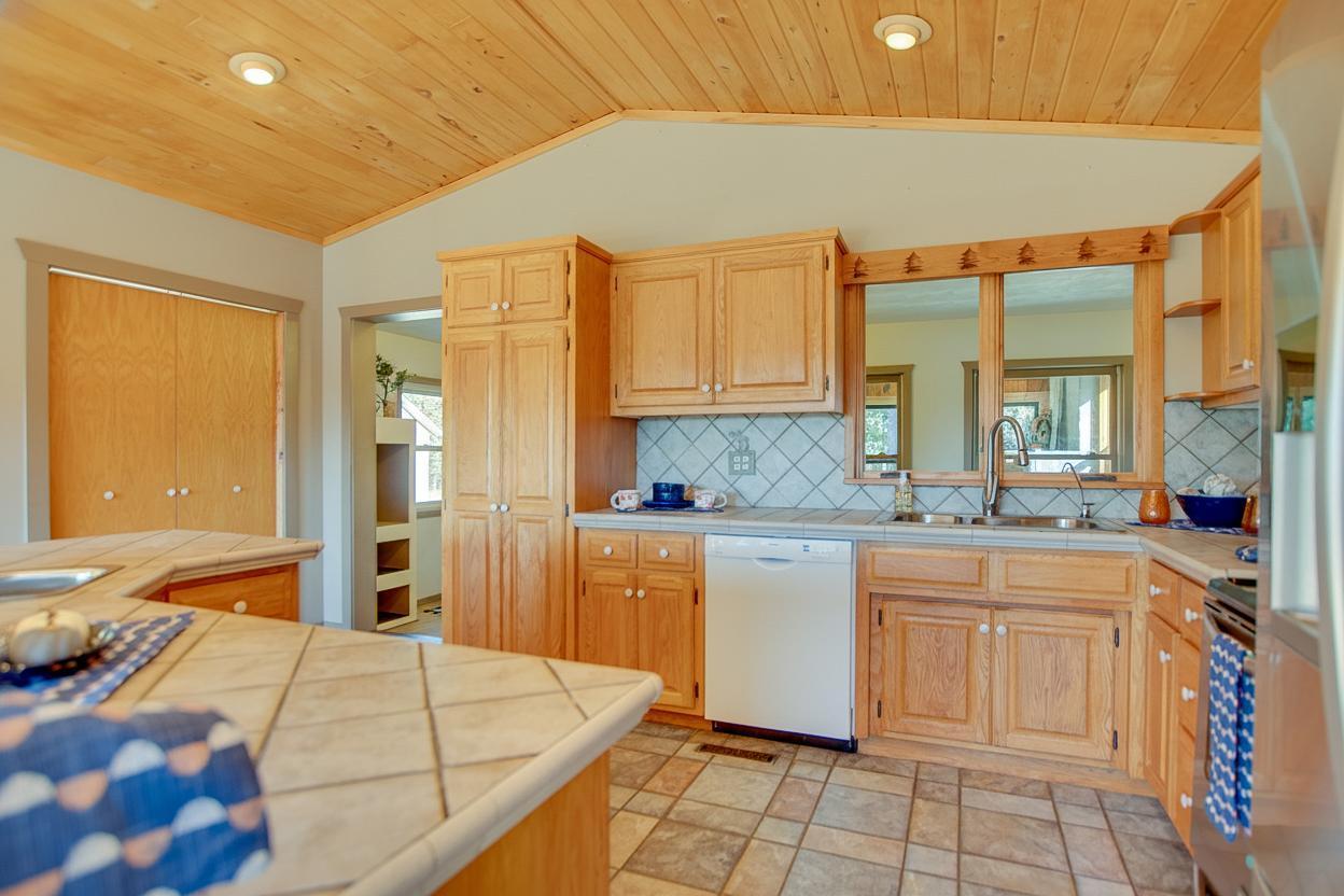 38305 County 4