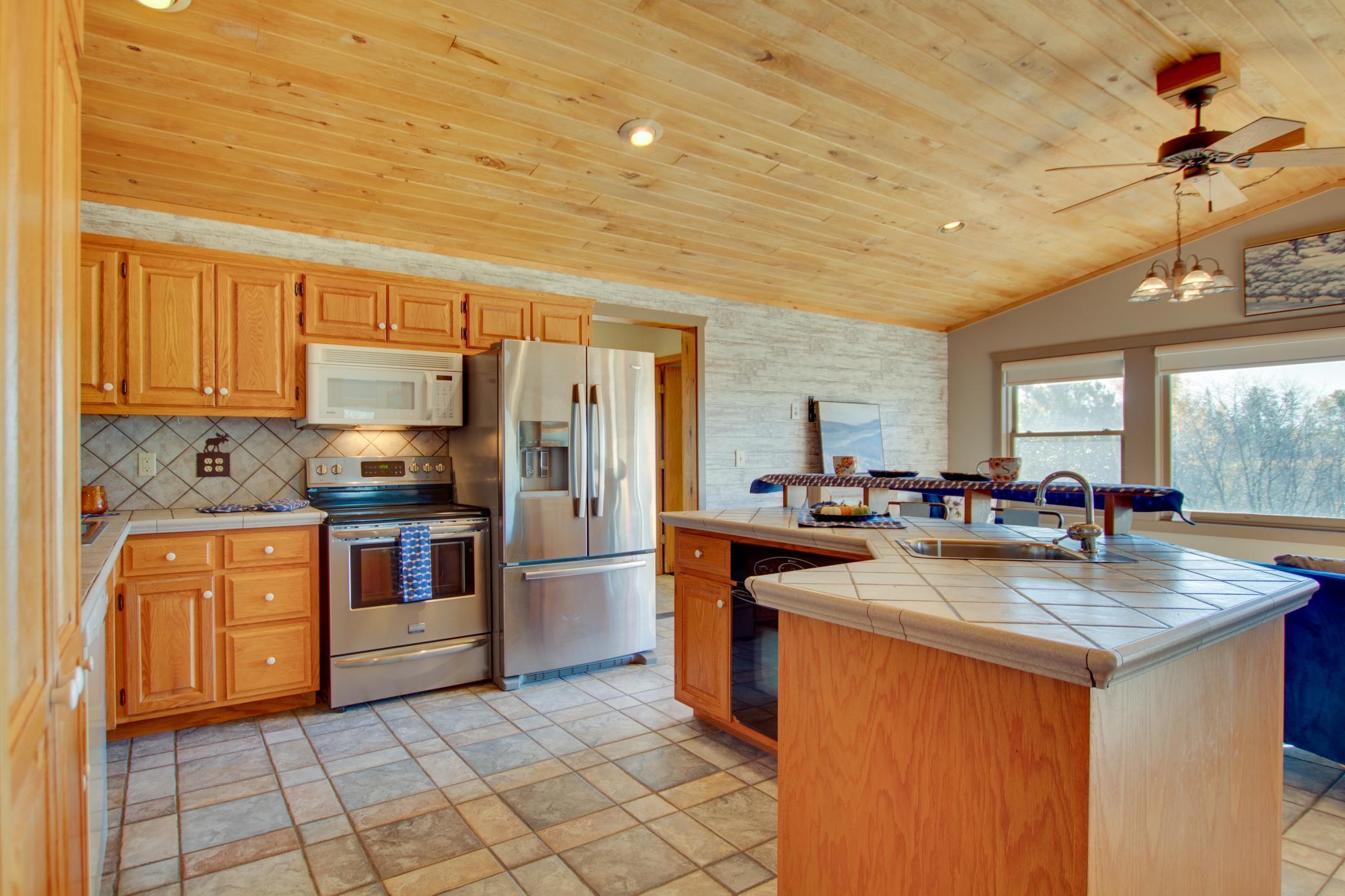 38305 County 4
