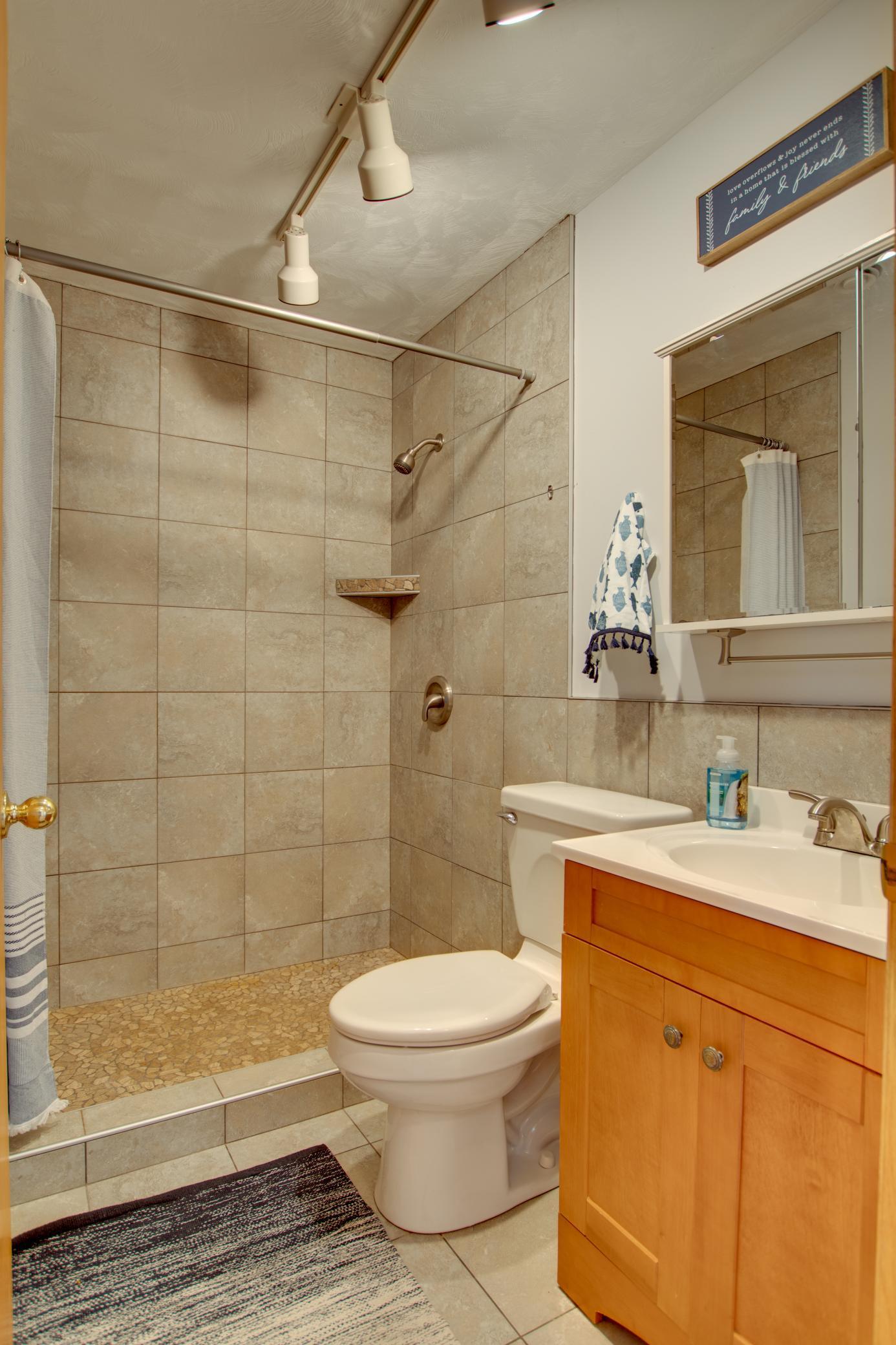 38305 County 4