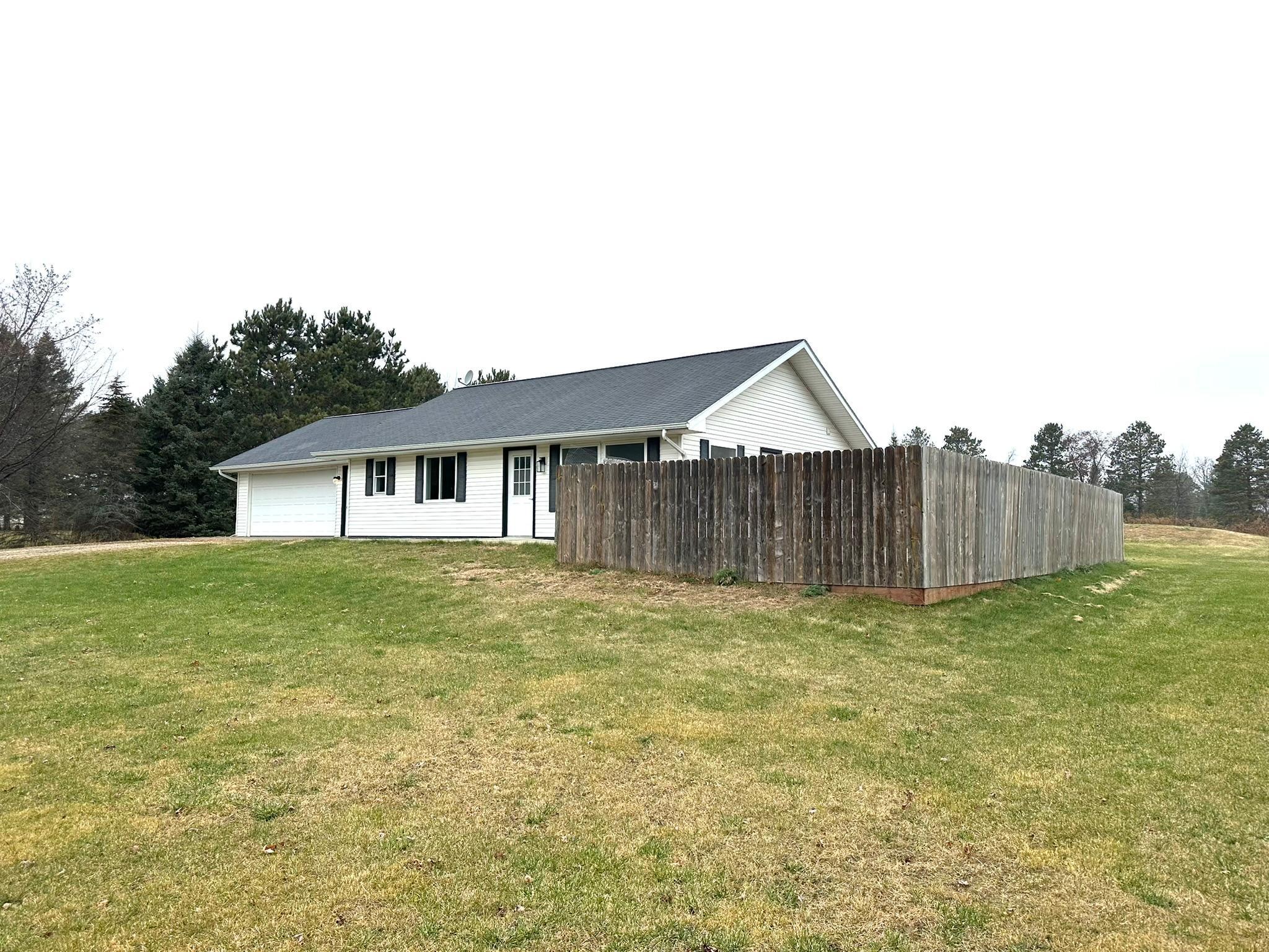 200 Staff Street SE
