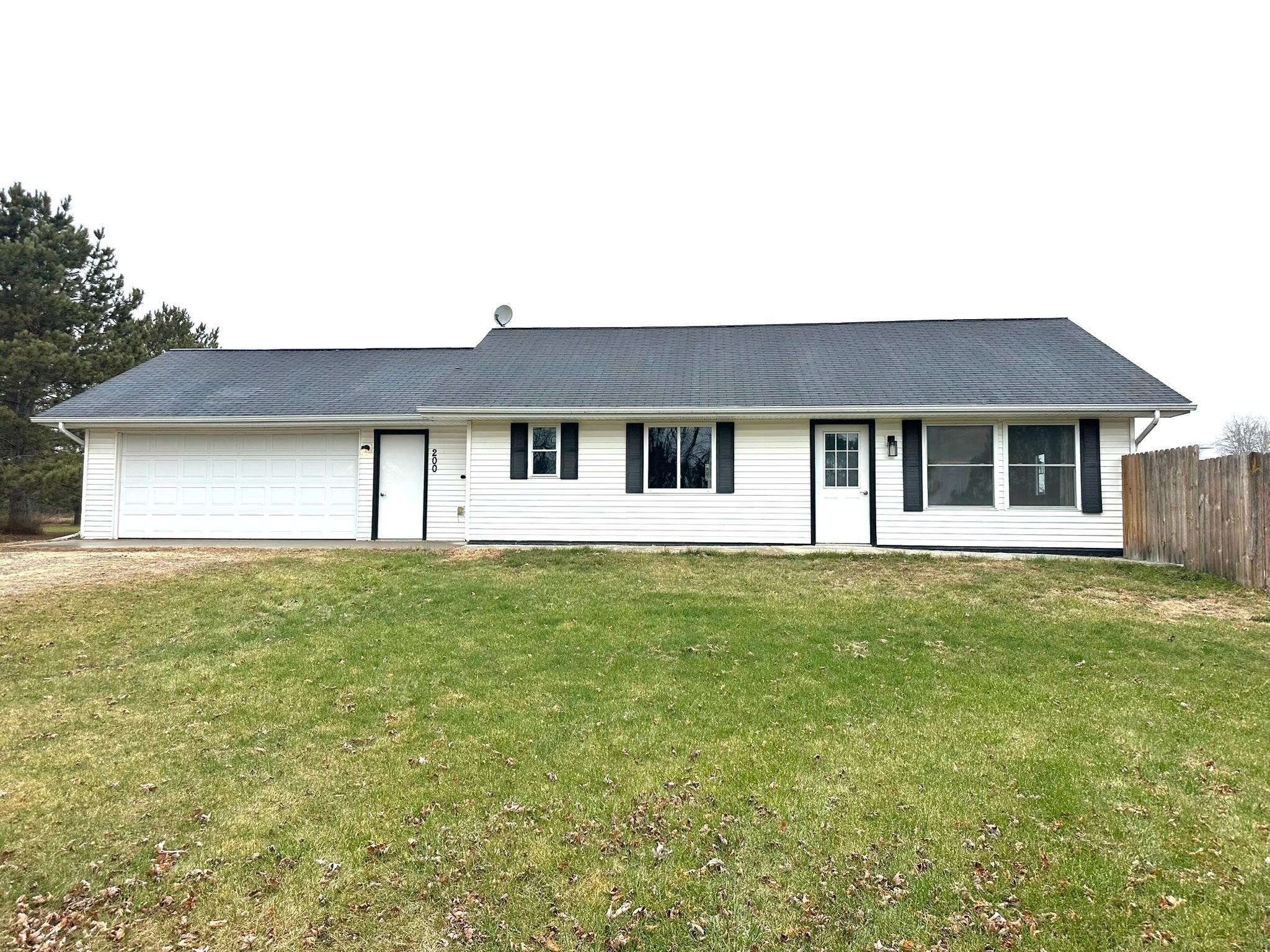 200 Staff Street SE