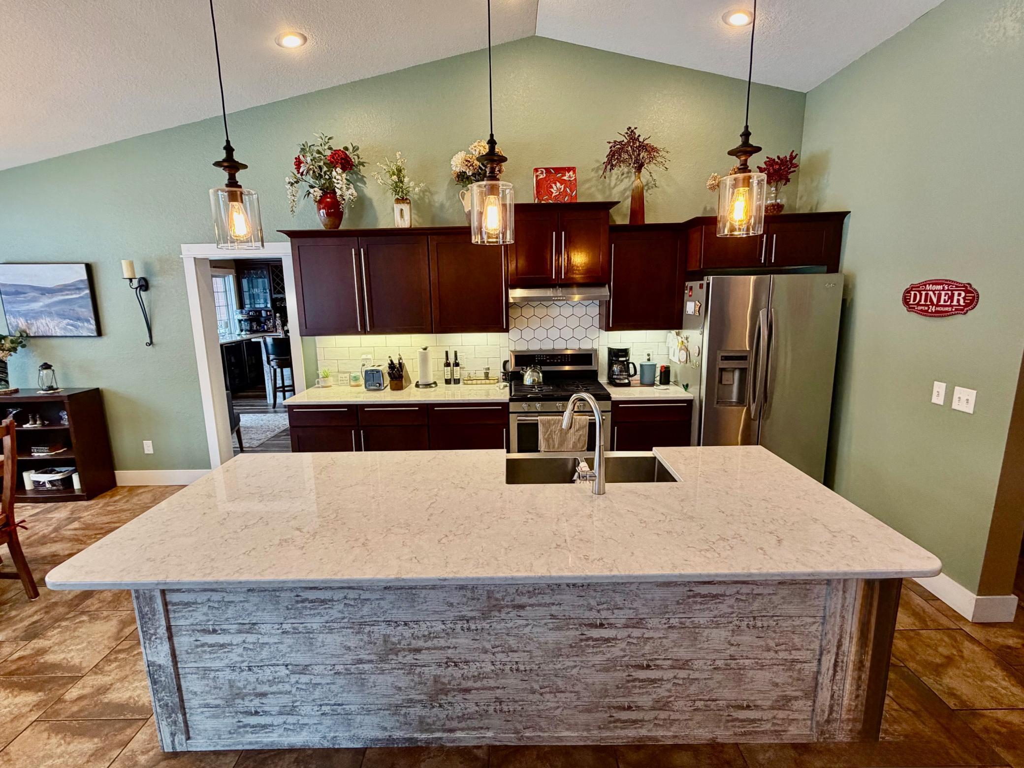 4425 Scotchpine Court NW