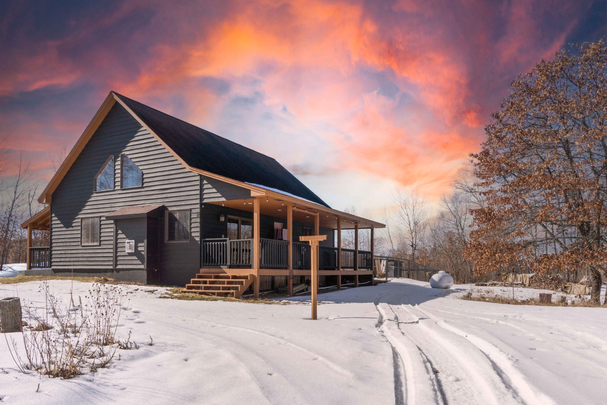 6249 Sandy Drive NE