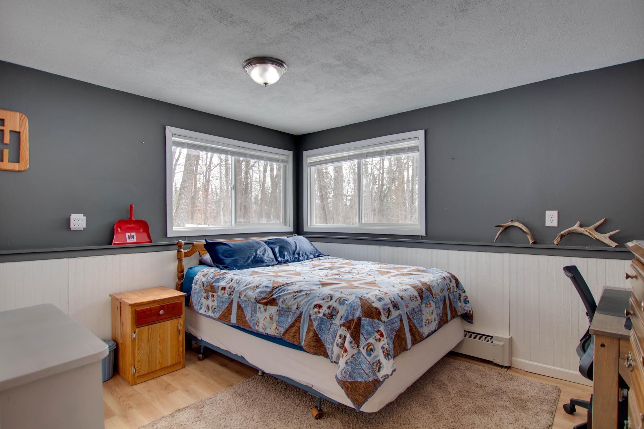 3100 Island View Drive NE