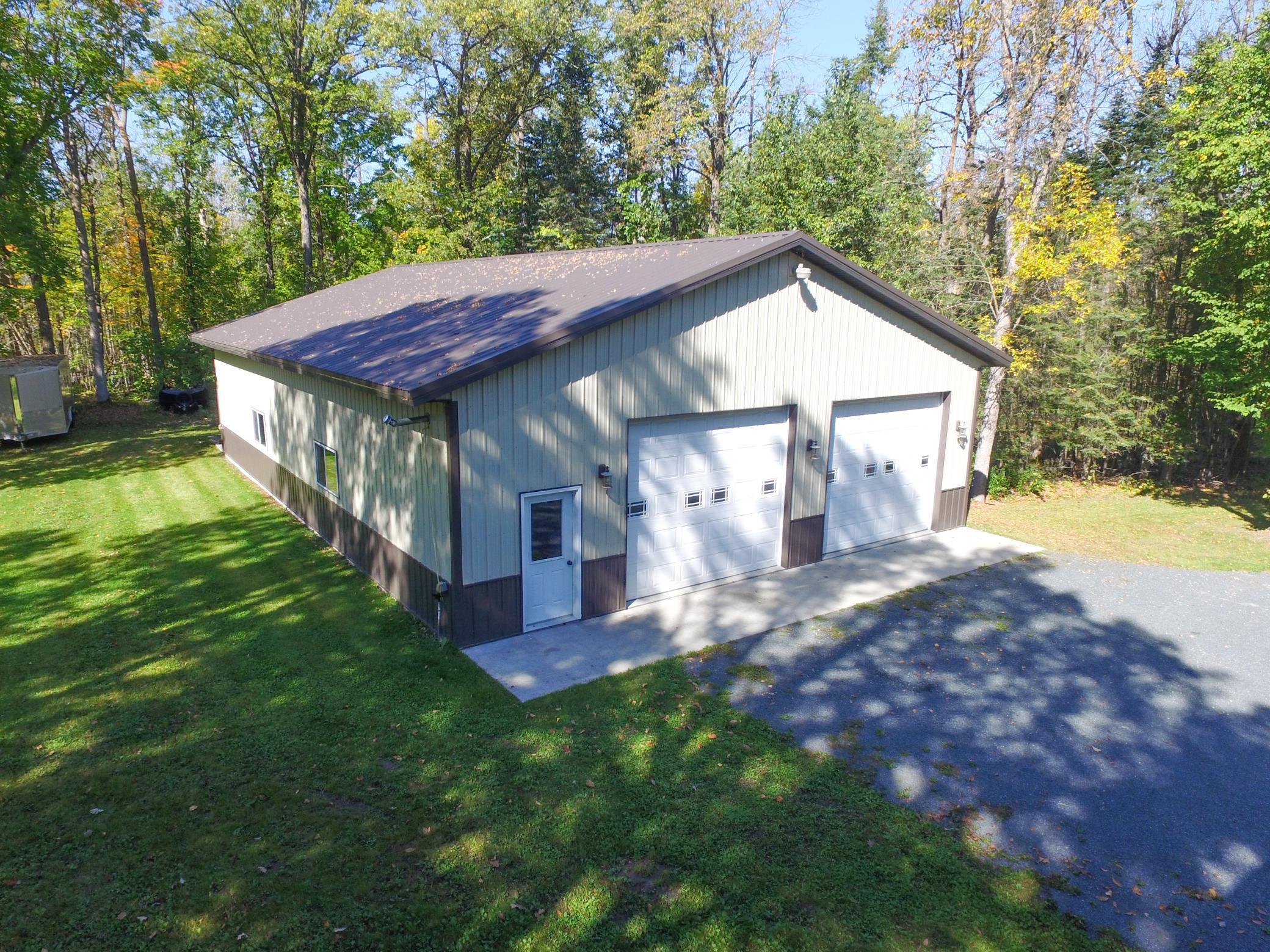 3100 Island View Drive NE