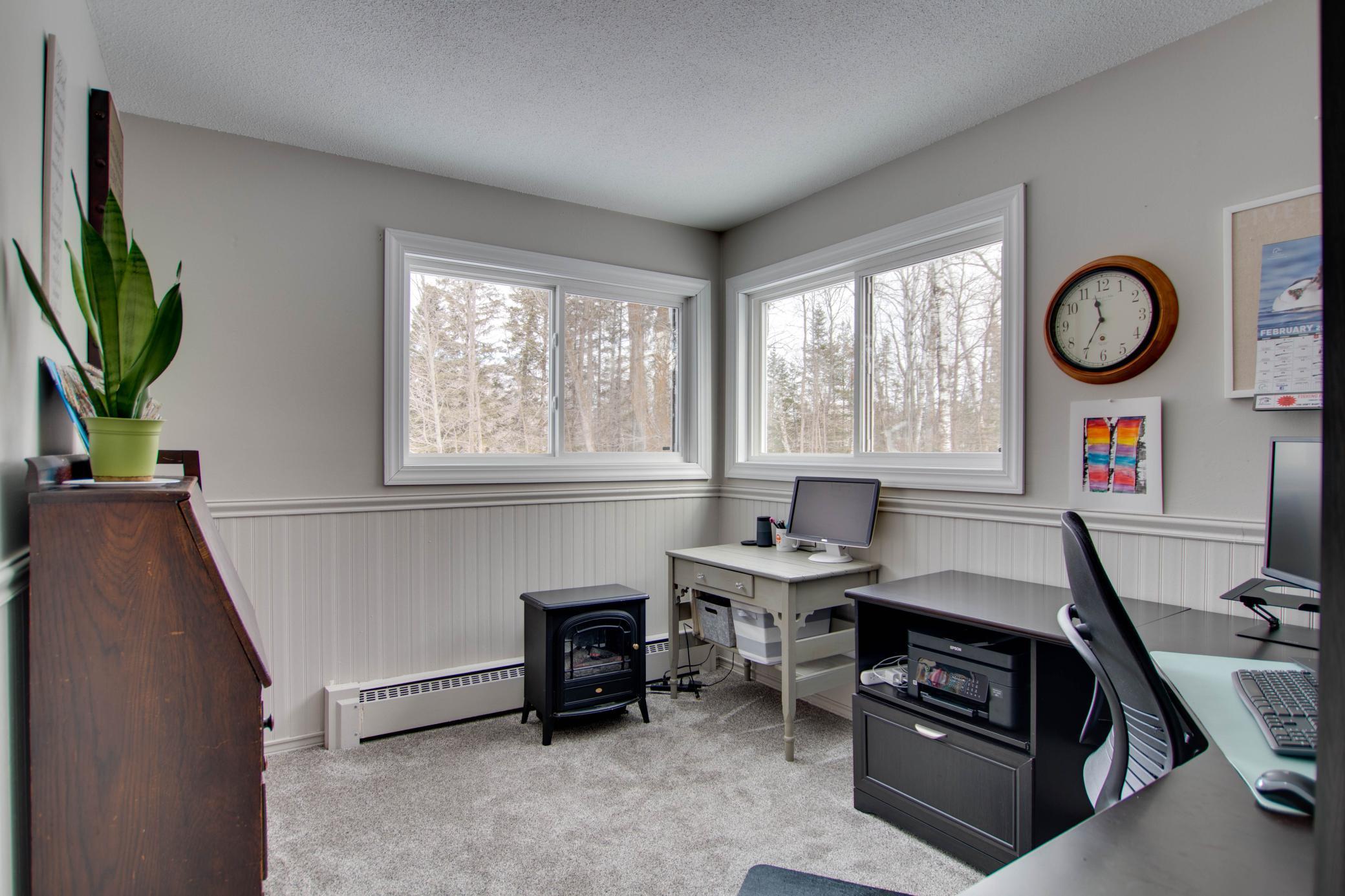 3100 Island View Drive NE