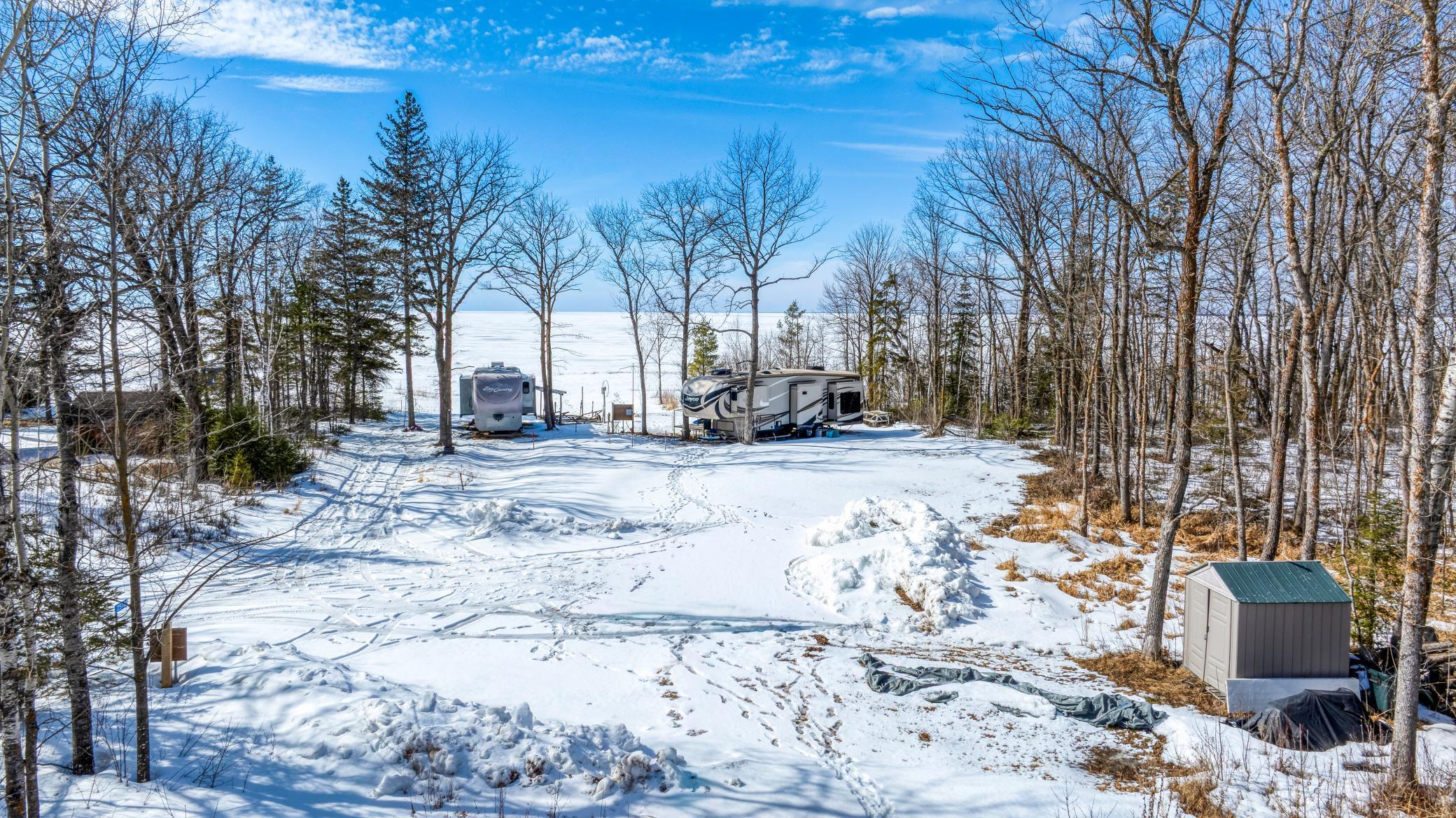 25780 Liliput Lane NE