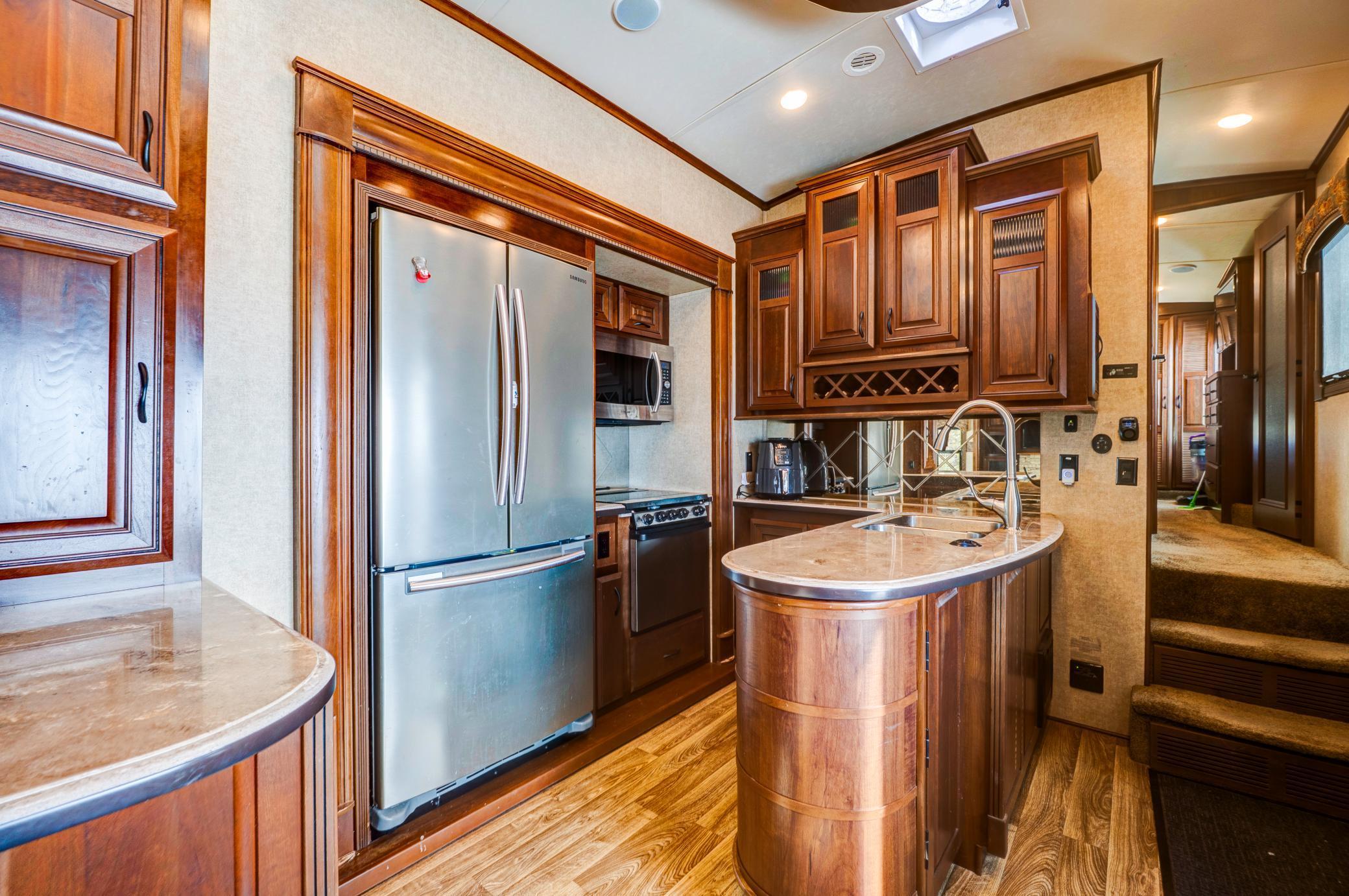 25780 Liliput Lane NE