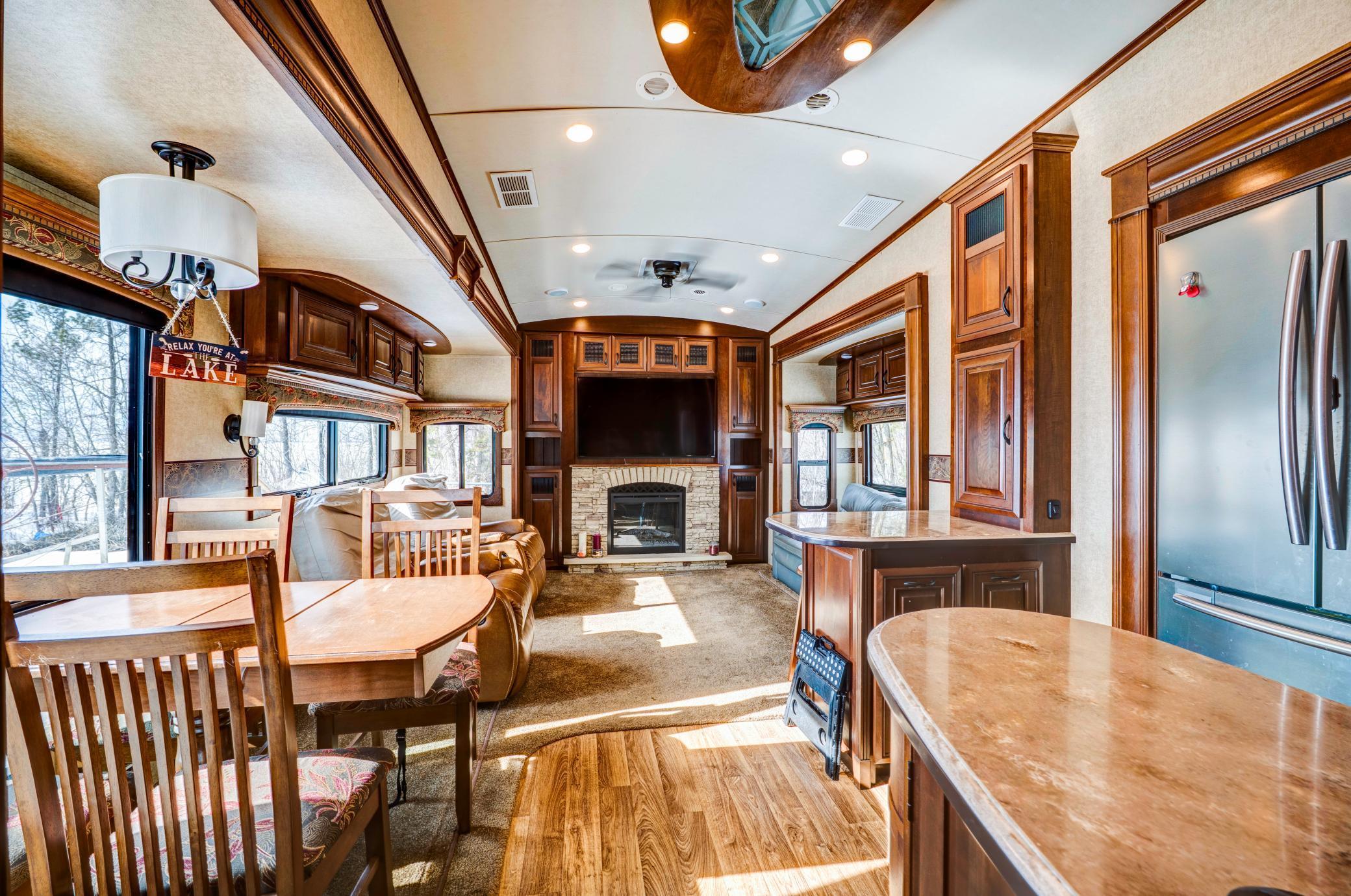 25780 Liliput Lane NE