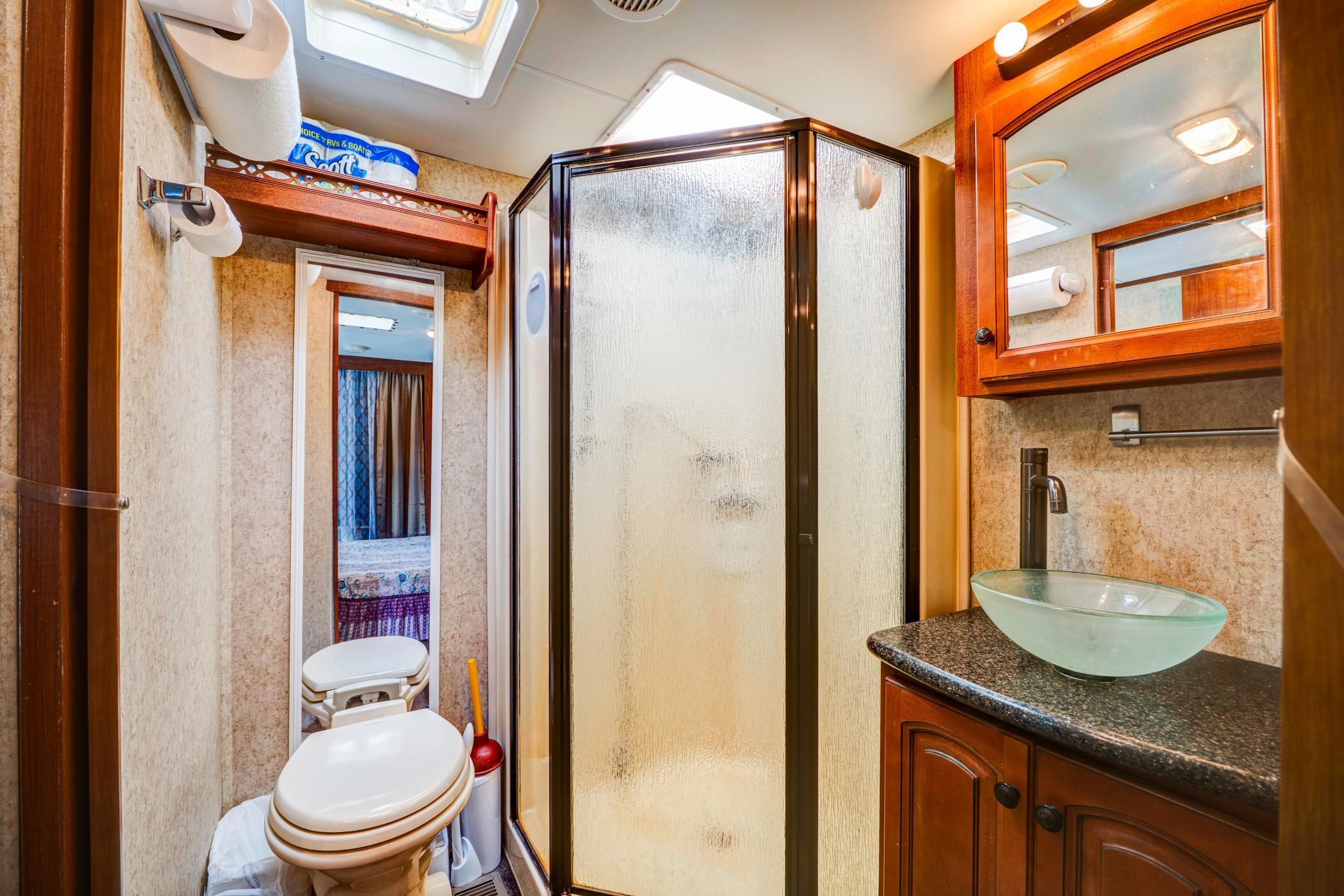 25780 Liliput Lane NE