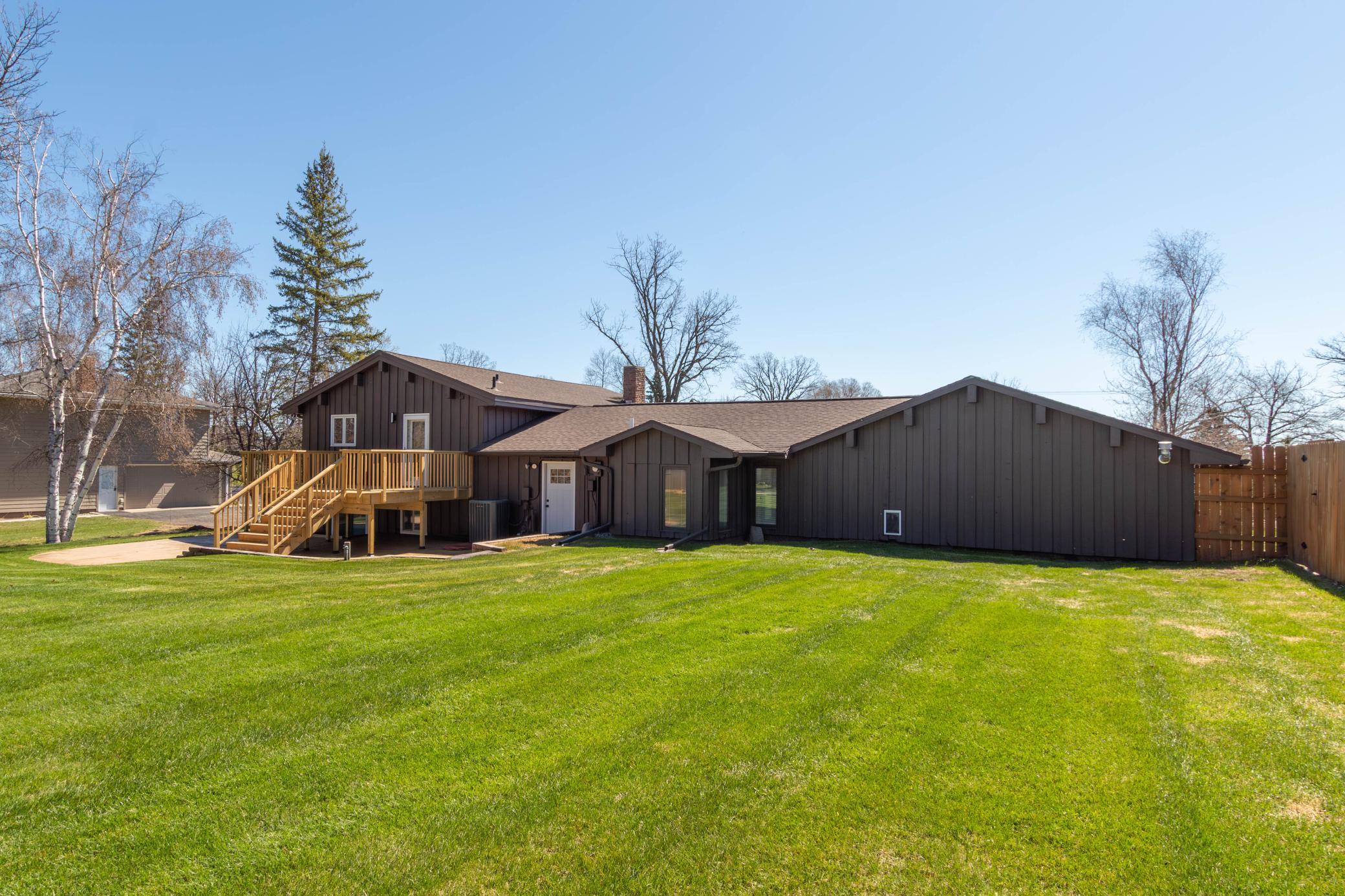 3419 Birchmont Drive NE