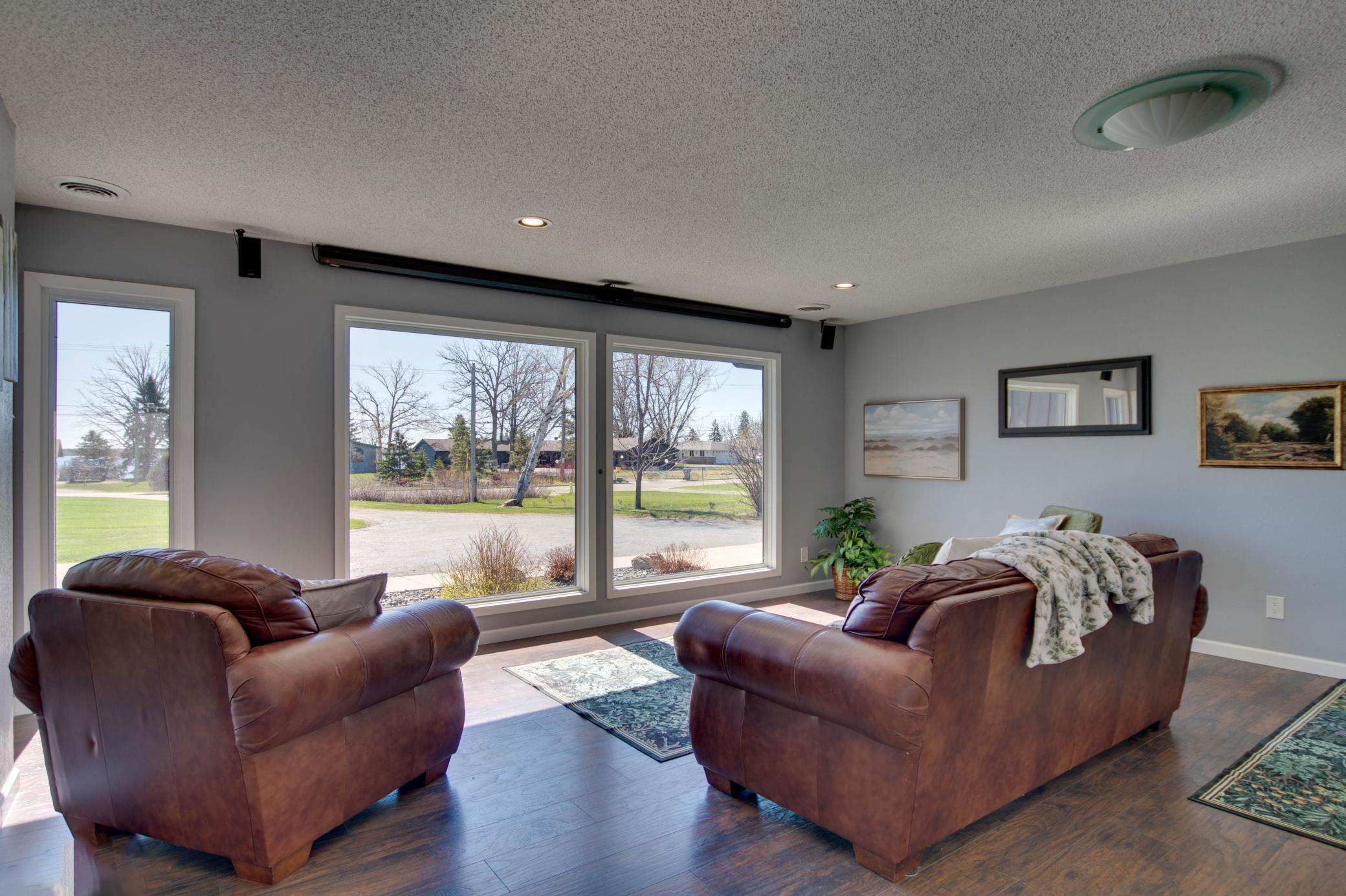 3419 Birchmont Drive NE