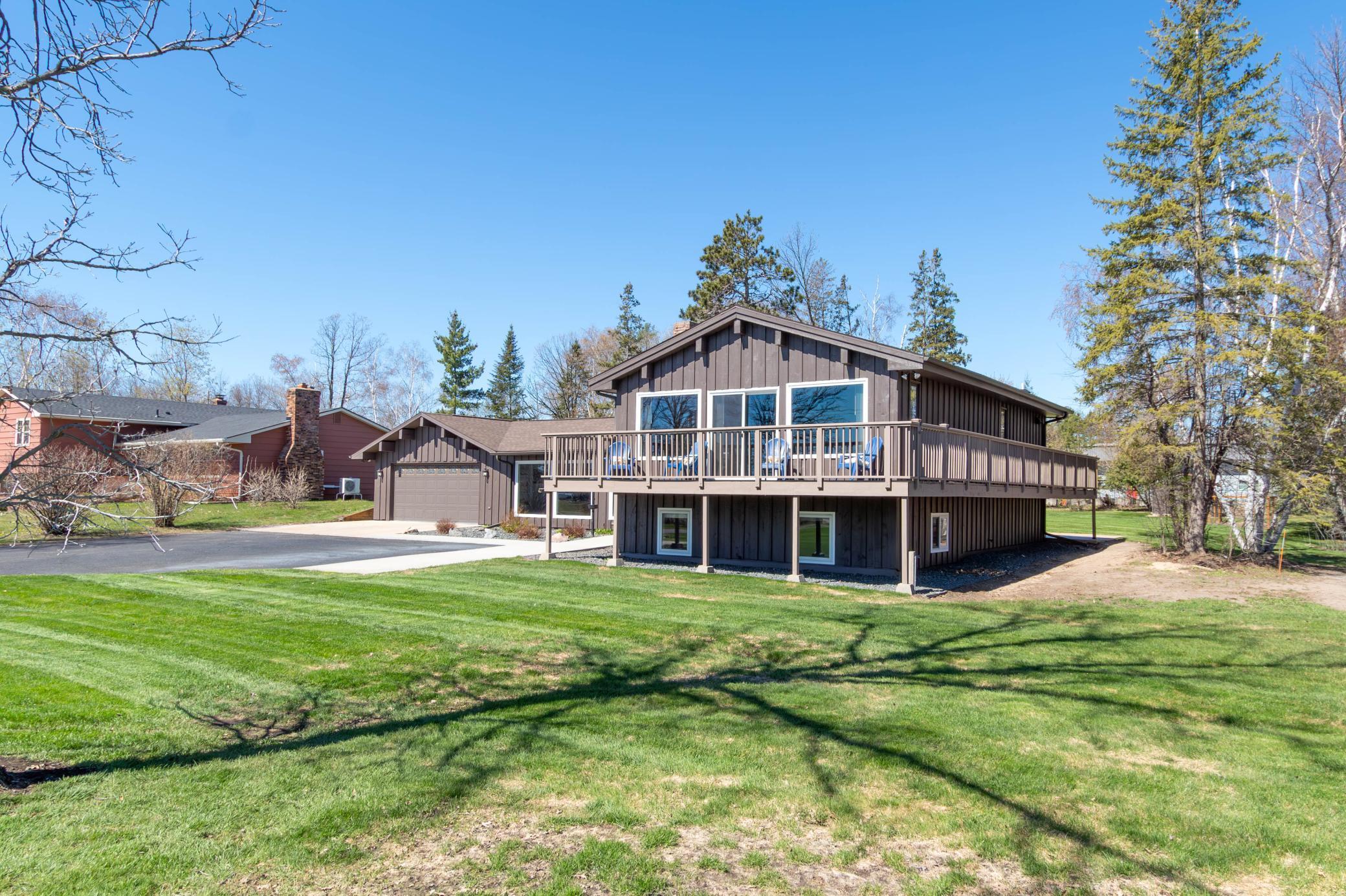 3419 Birchmont Drive NE