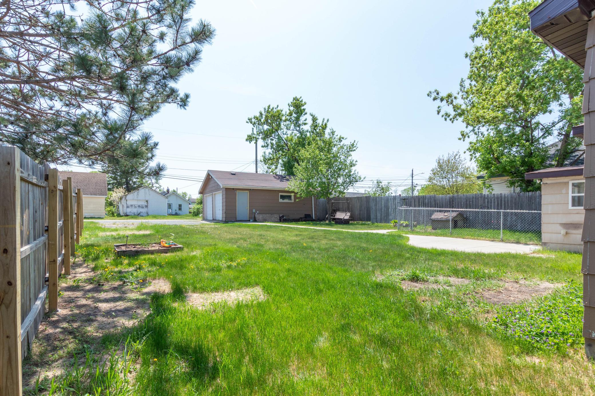 814 3rd Street SE