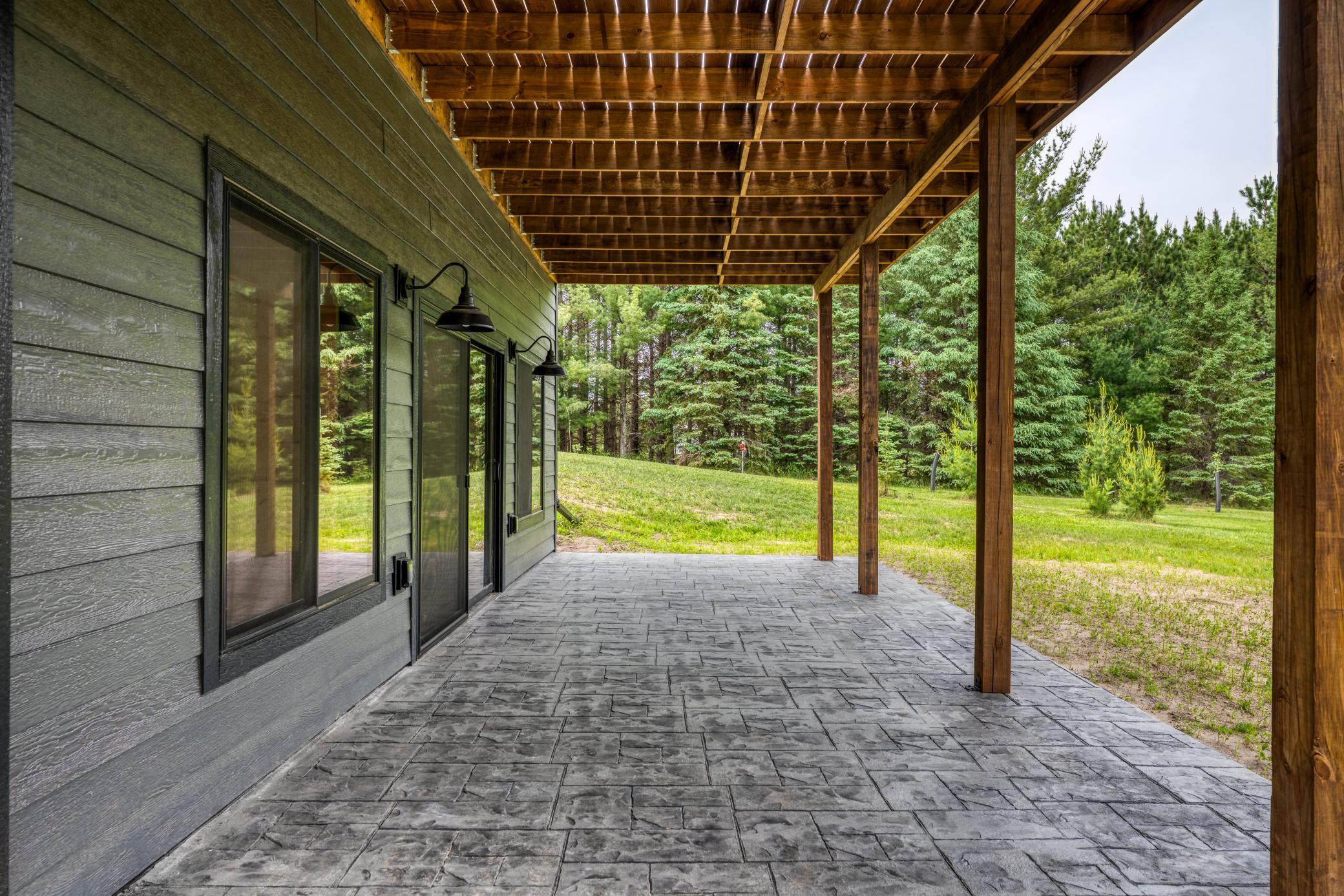 39332 Orchid Trail