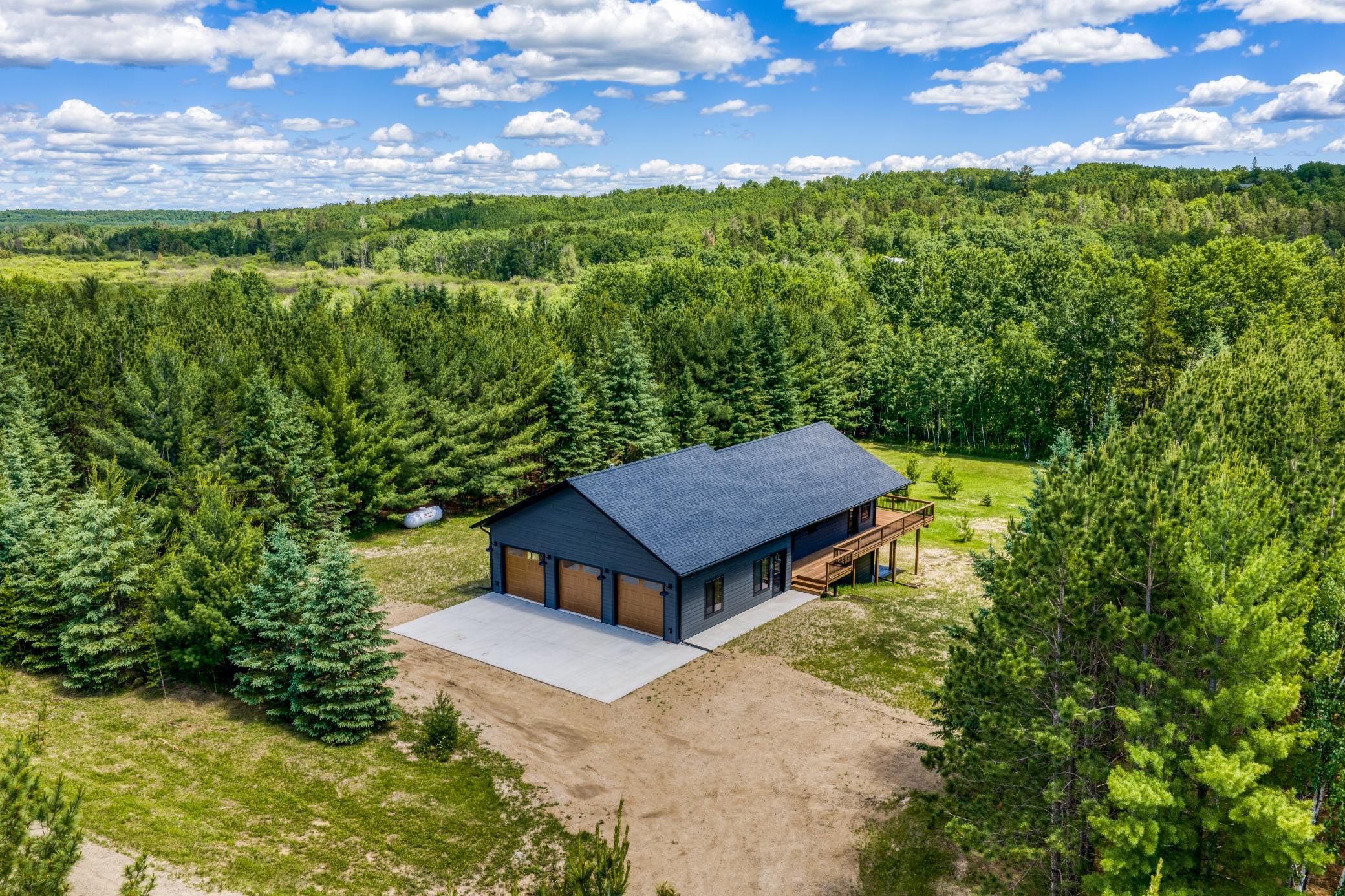 39332 Orchid Trail
