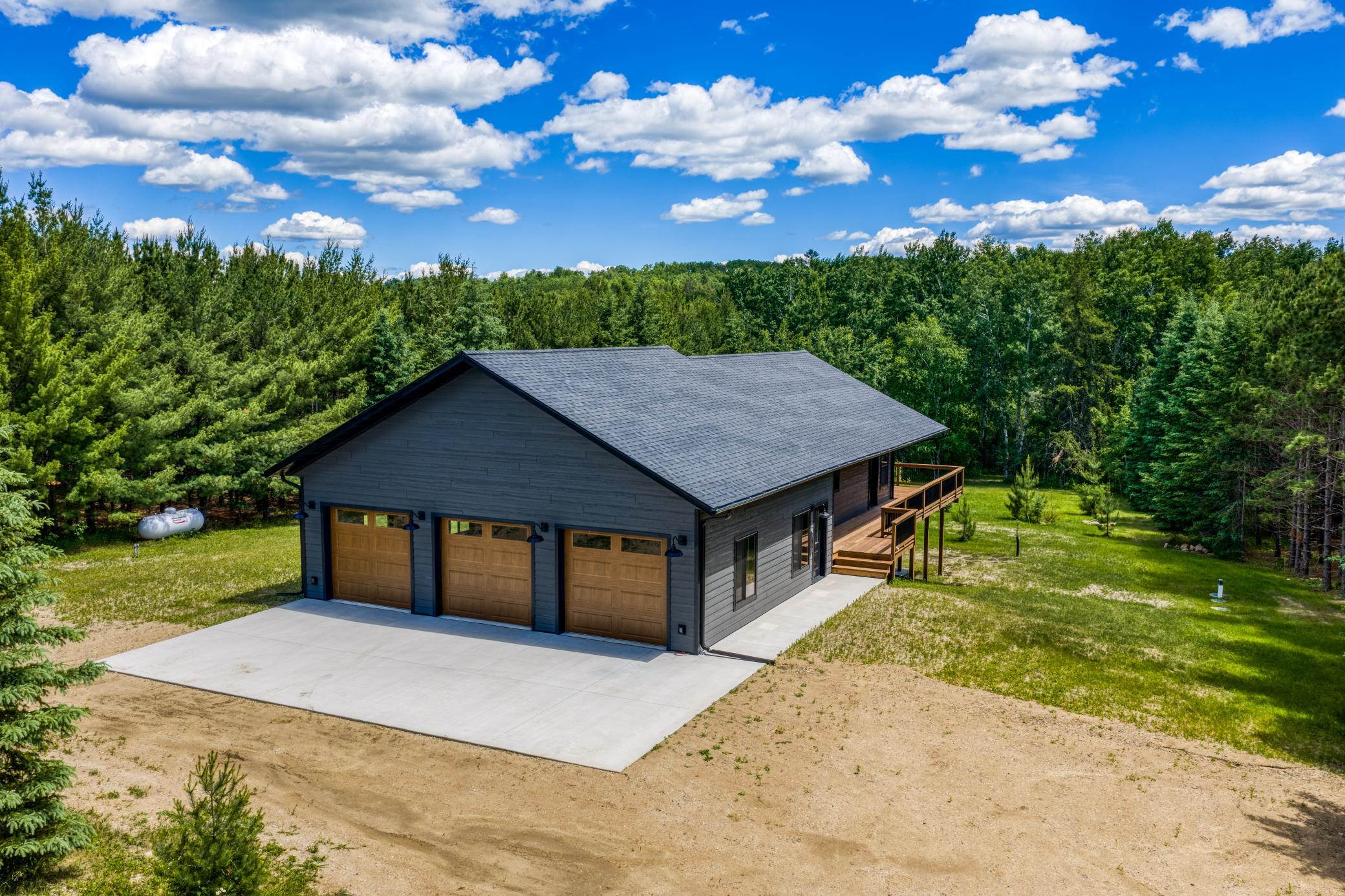 39332 Orchid Trail
