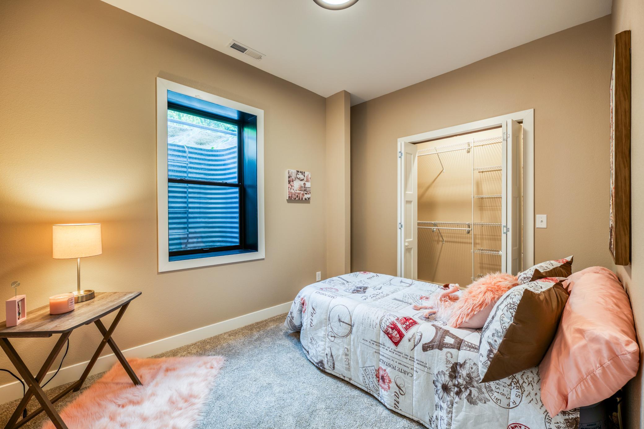 39332 Orchid Trail