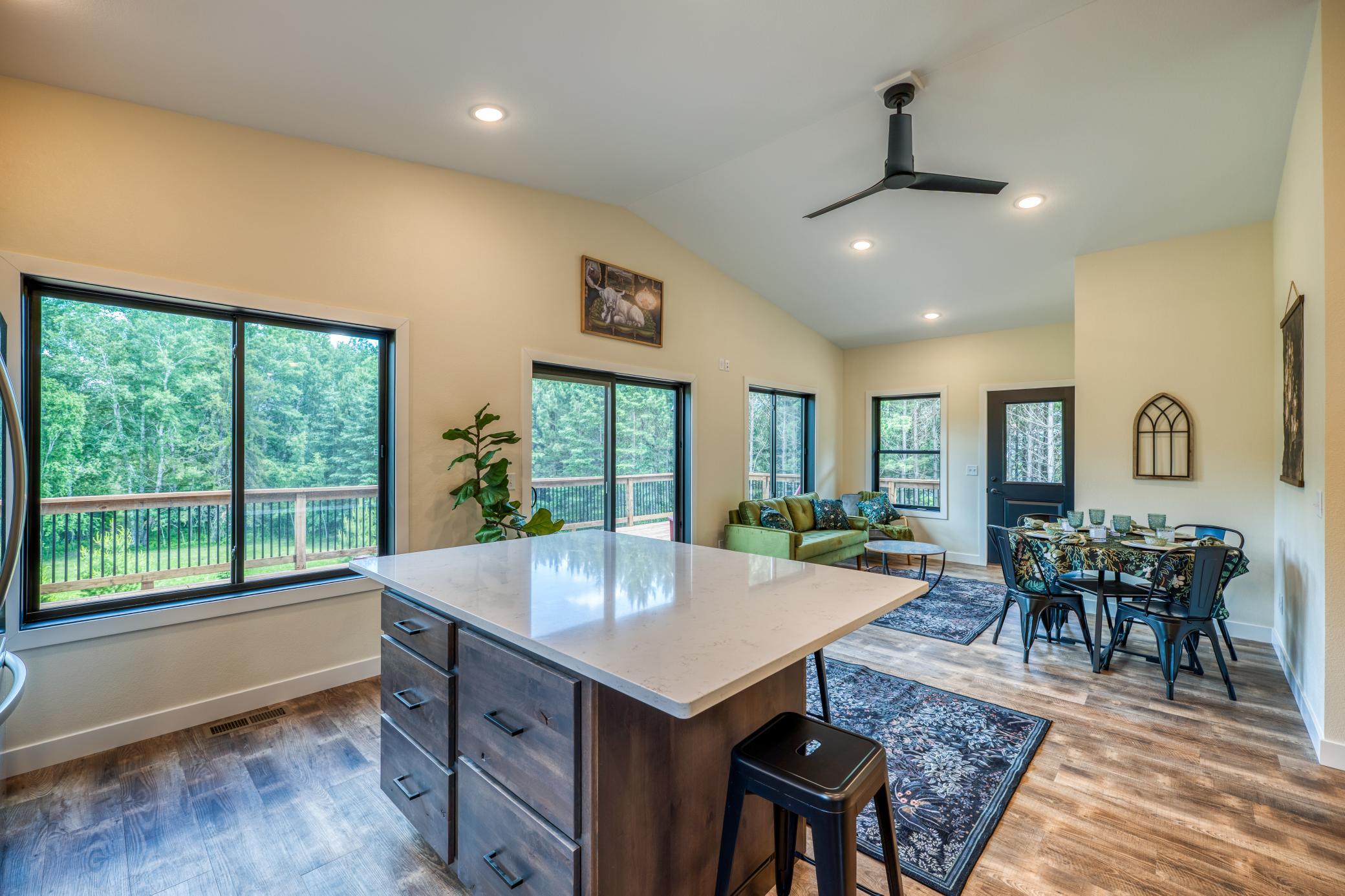 39332 Orchid Trail