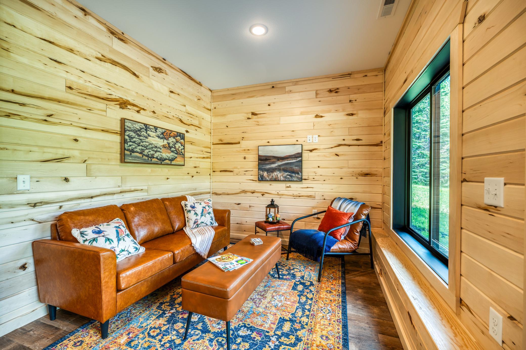 39332 Orchid Trail