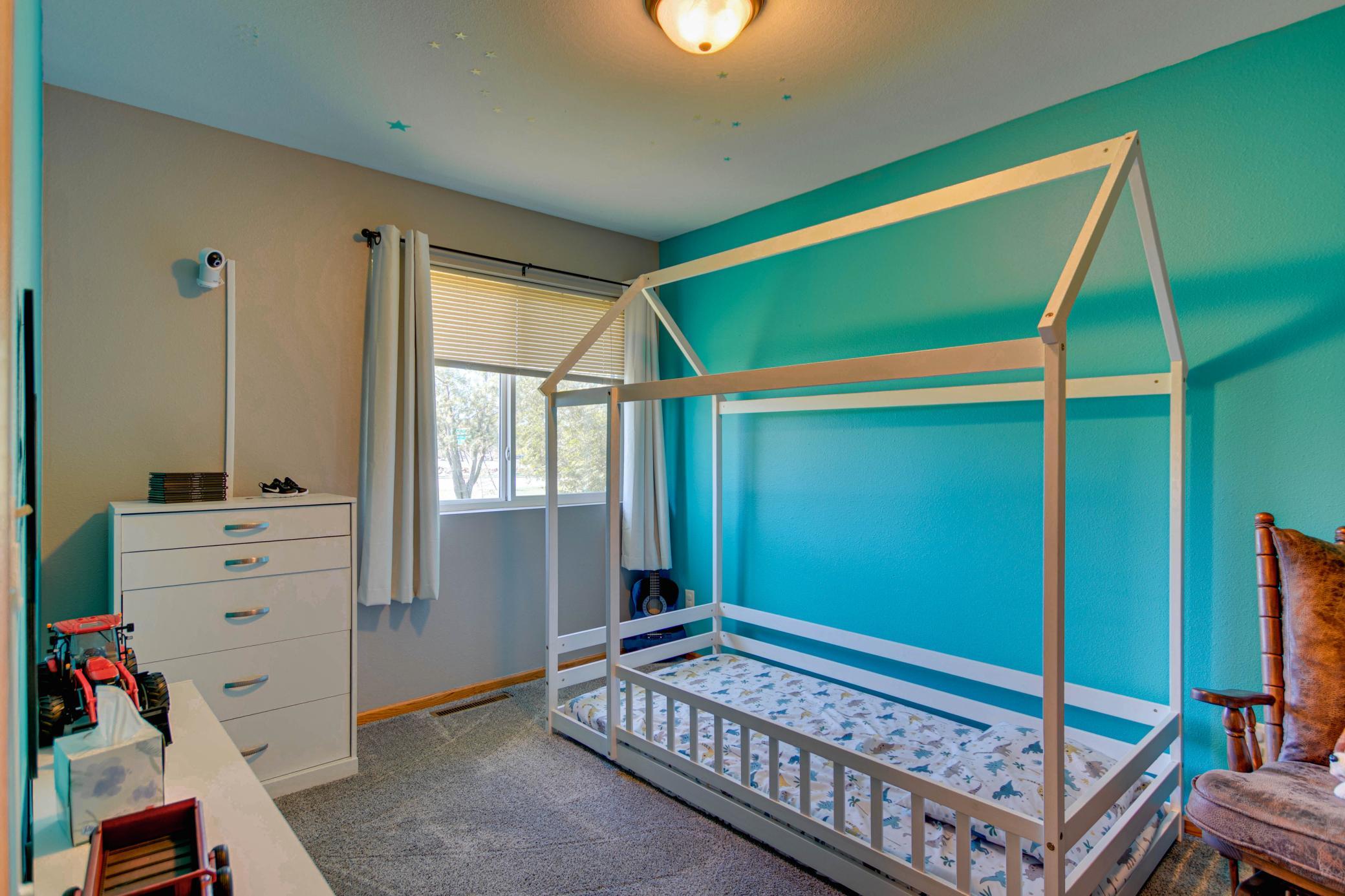 2929 Division Street W