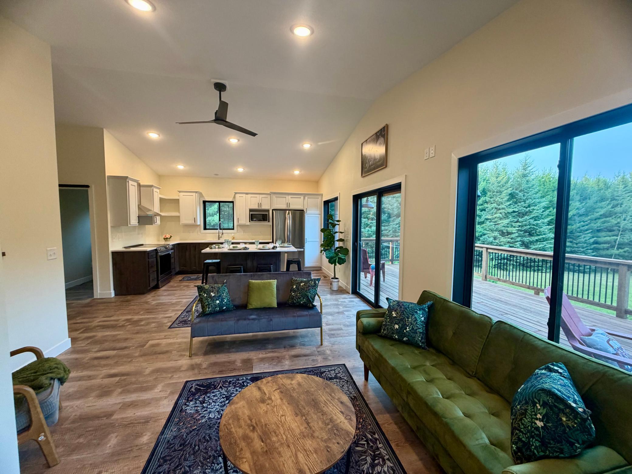 39332 Orchid Trail