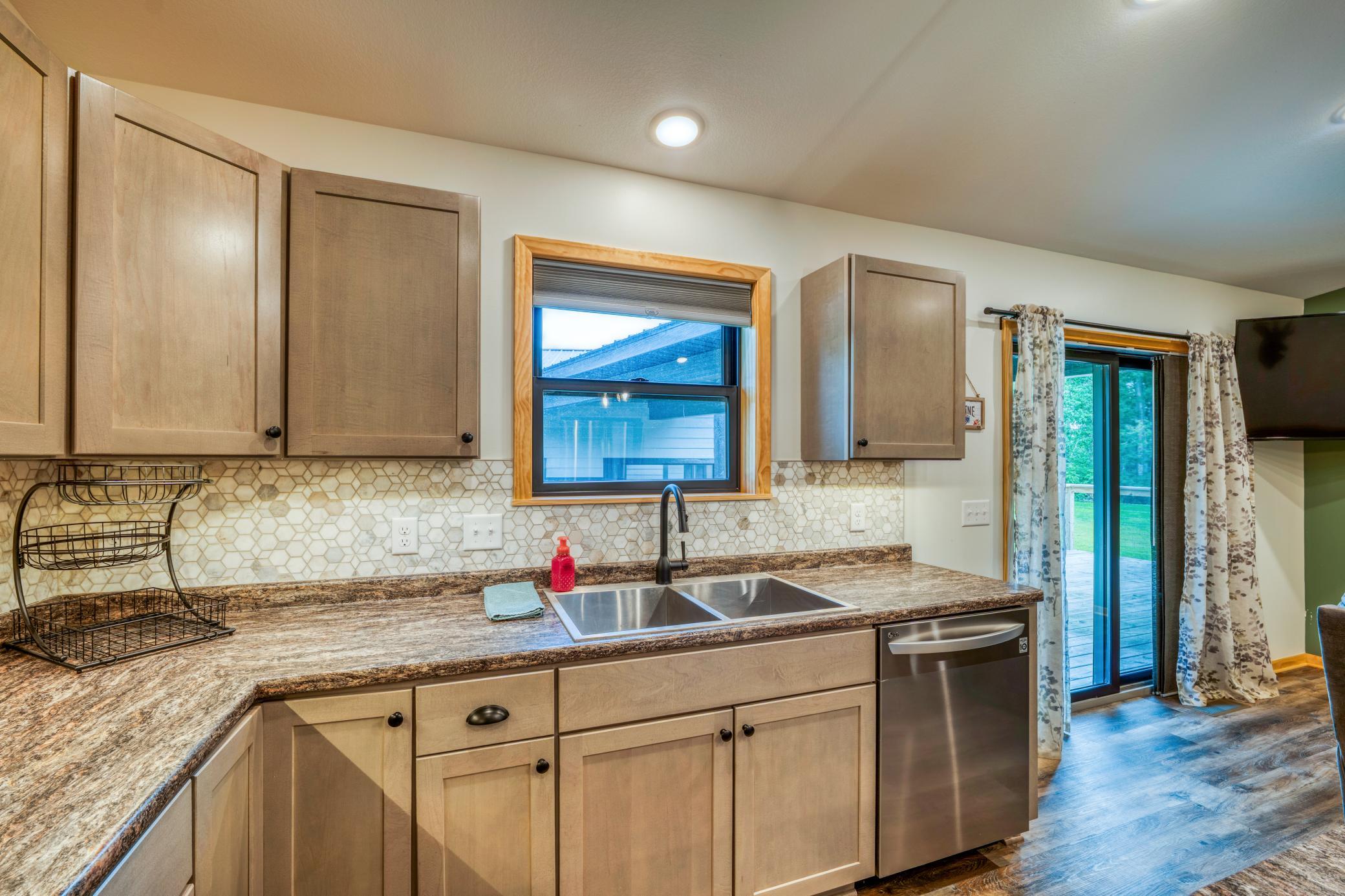 112 W Winnie Estate Way NE