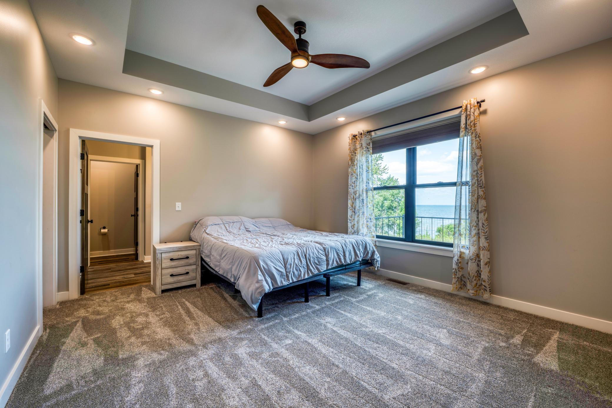 112 W Winnie Estate Way NE