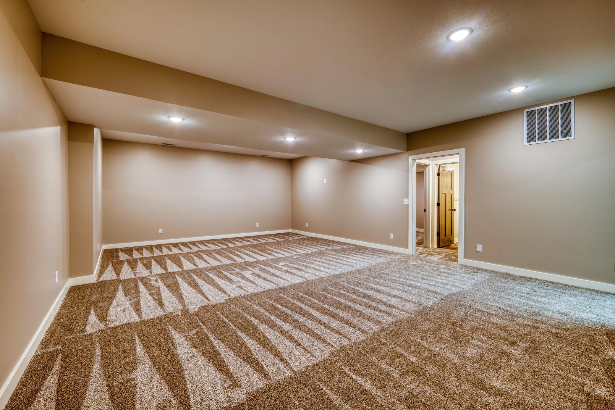 112 W Winnie Estate Way NE