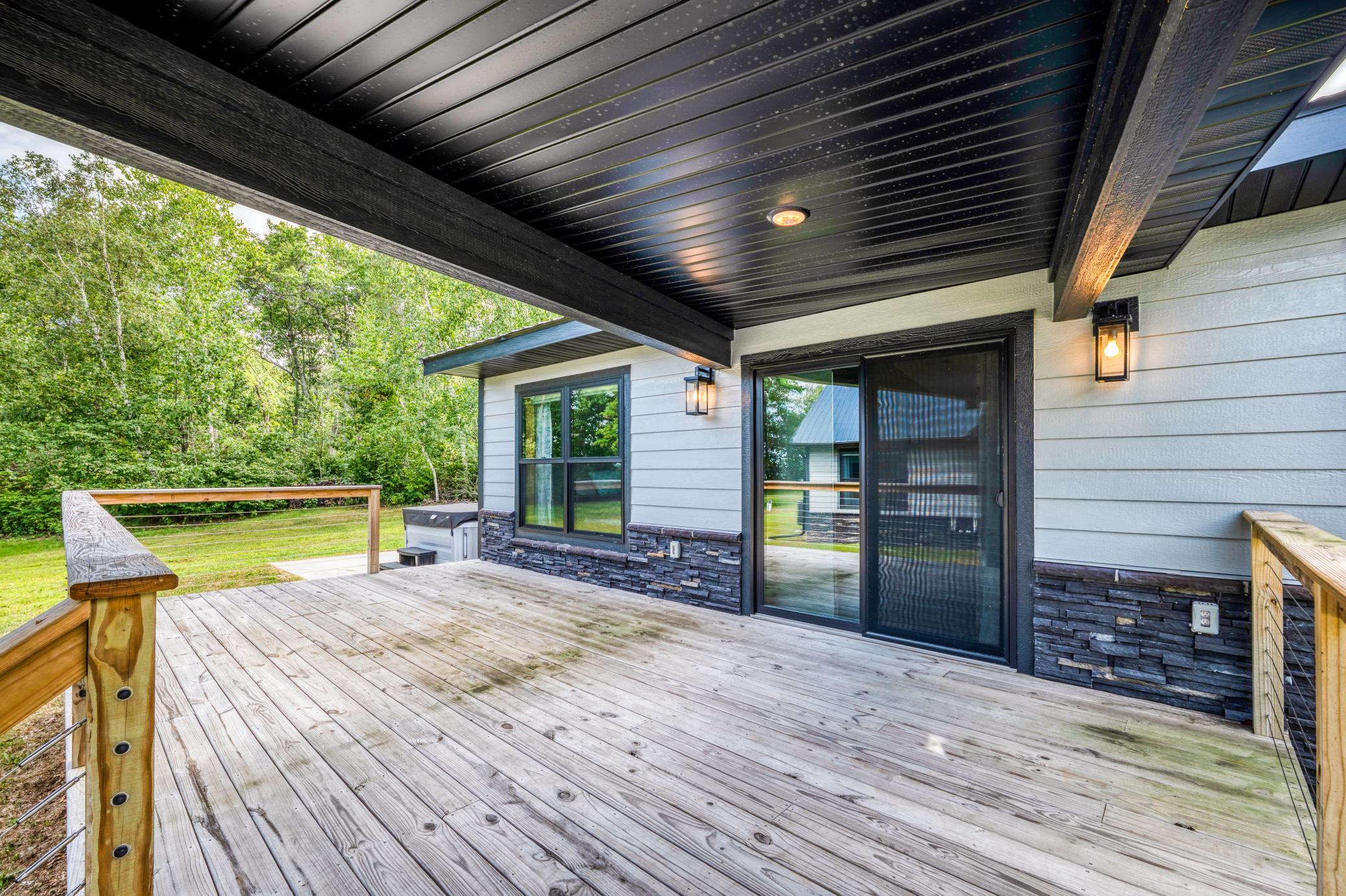 112 W Winnie Estate Way NE