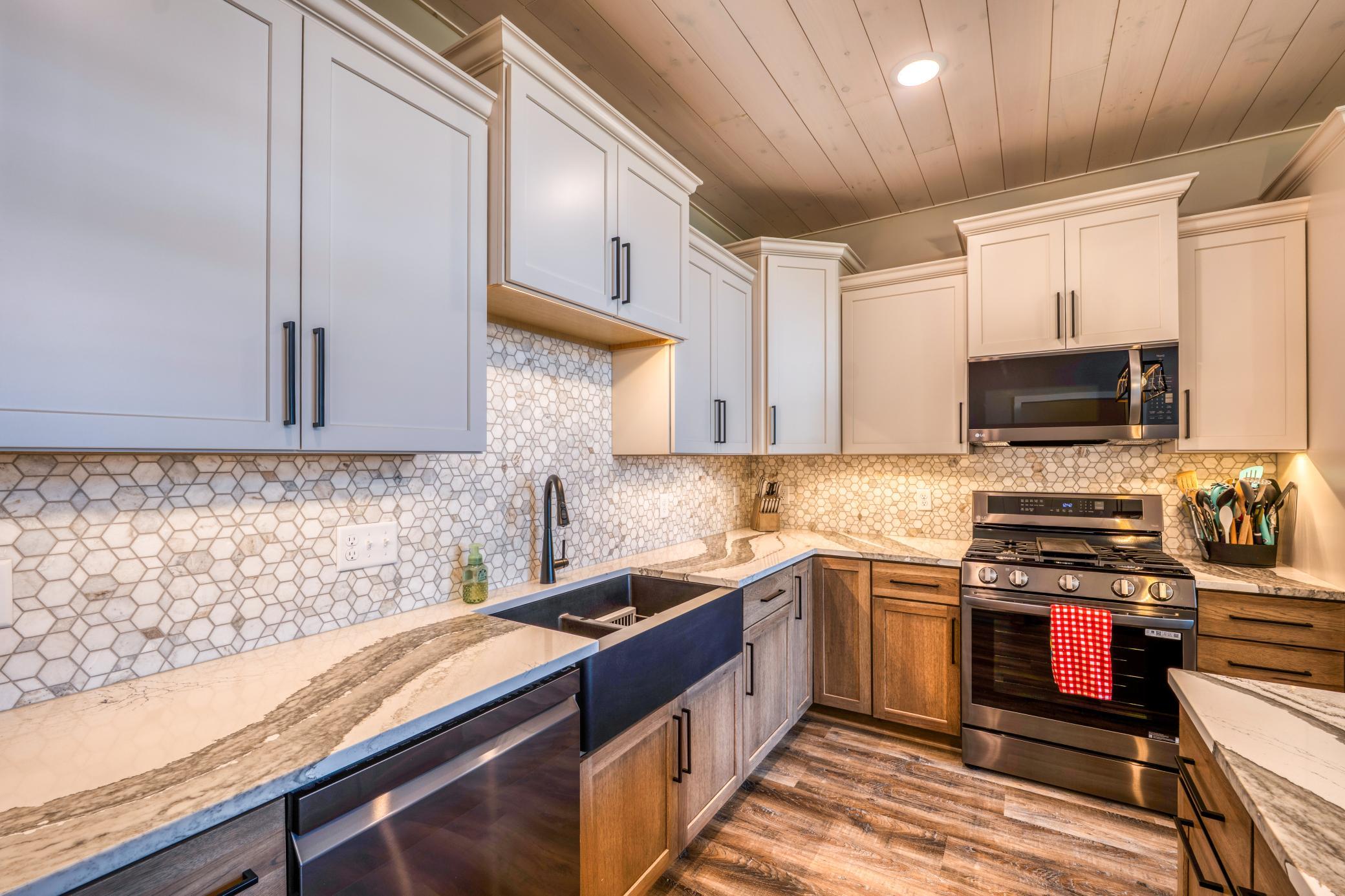 112 W Winnie Estate Way NE