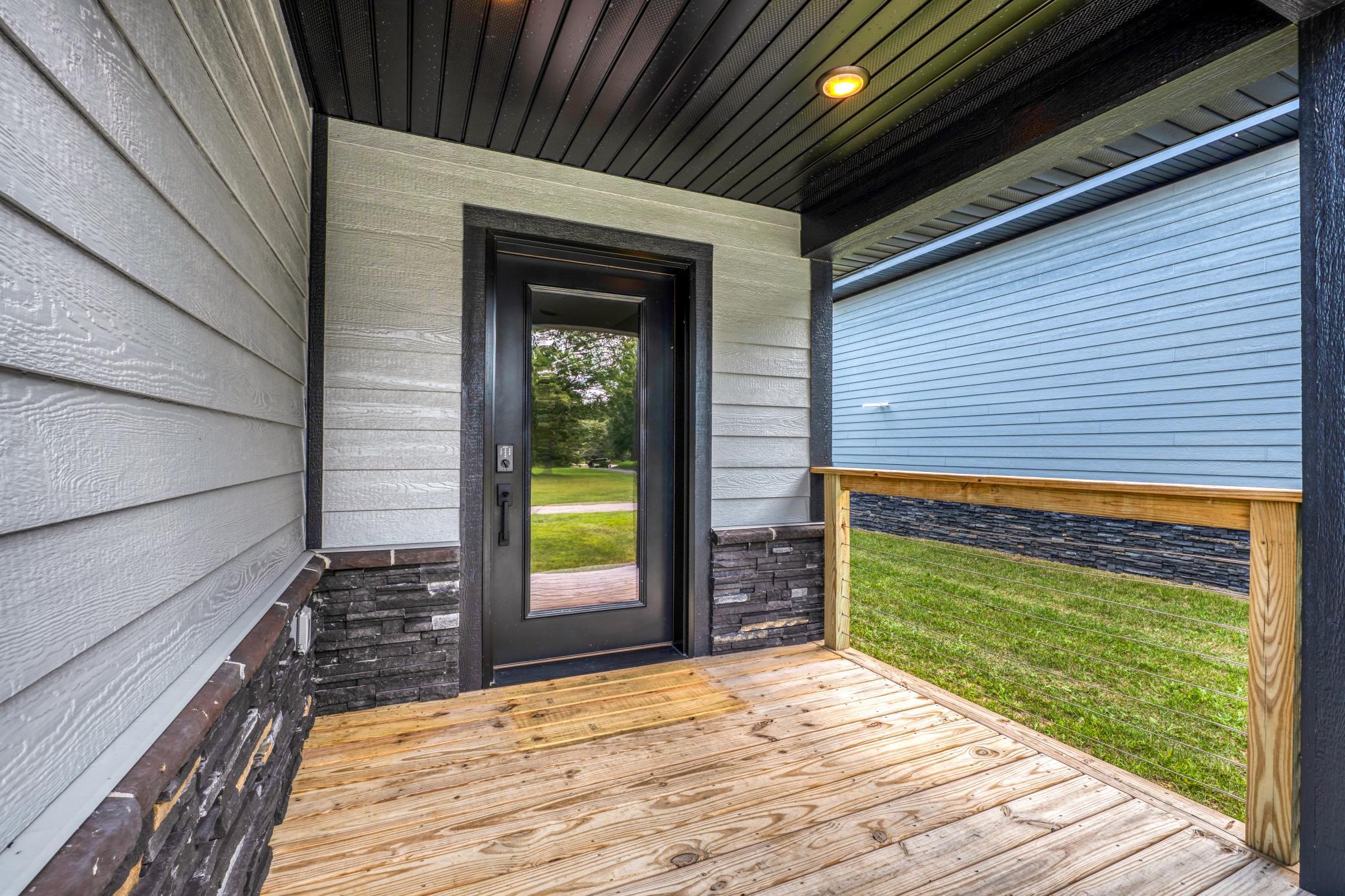 112 W Winnie Estate Way NE