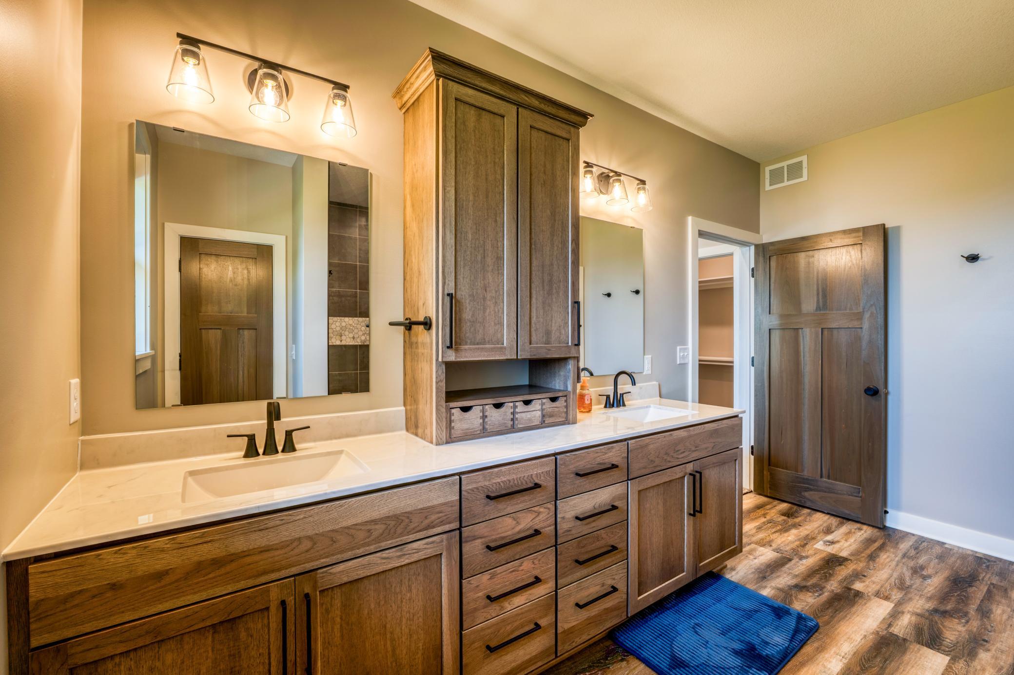 112 W Winnie Estate Way NE
