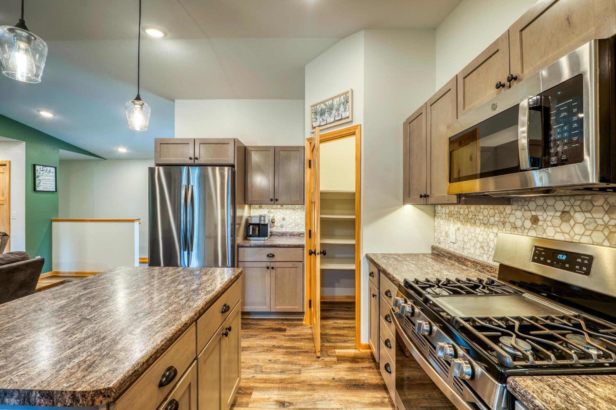 112 W Winnie Estate Way NE