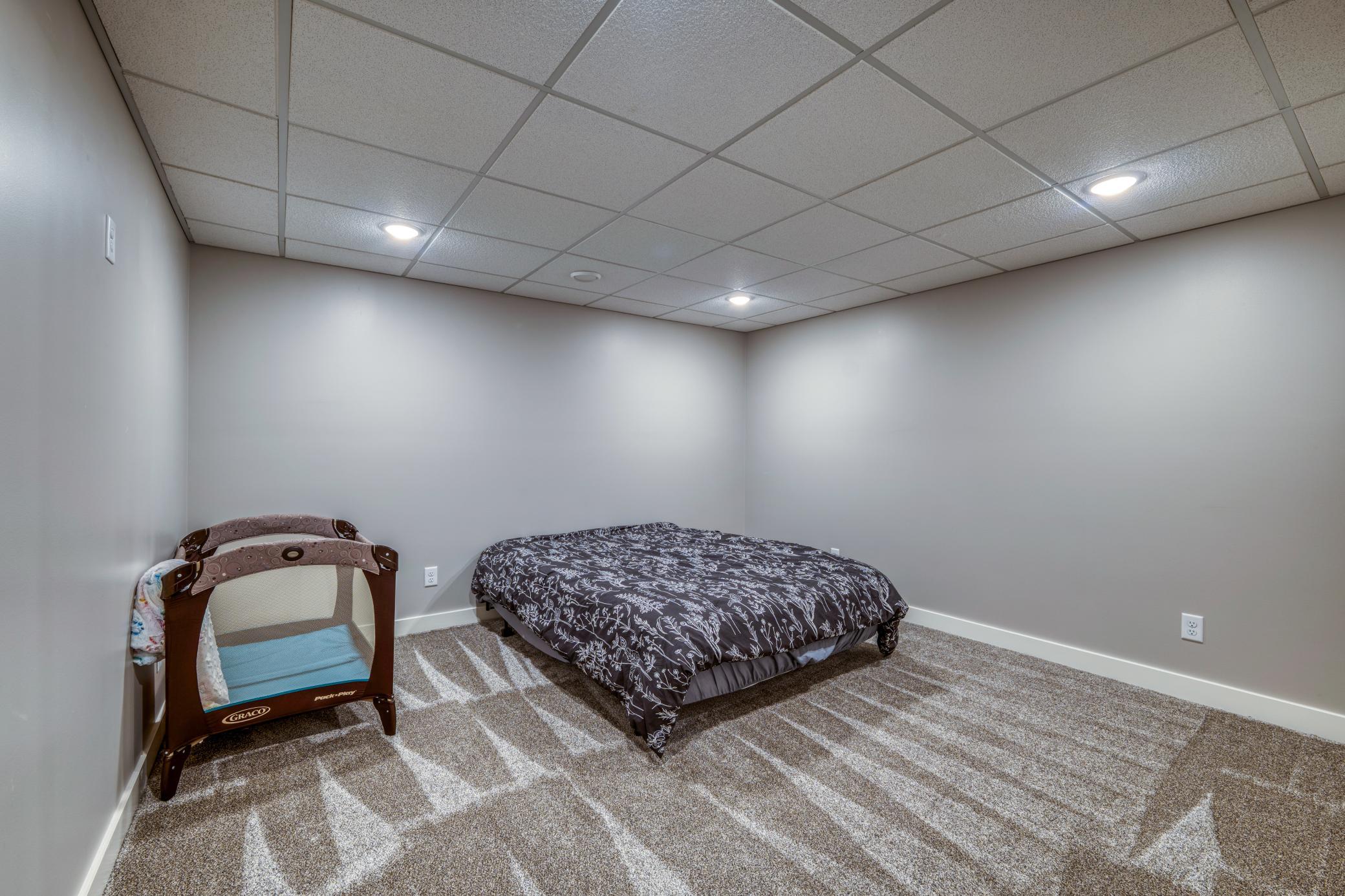 112 W Winnie Estate Way NE