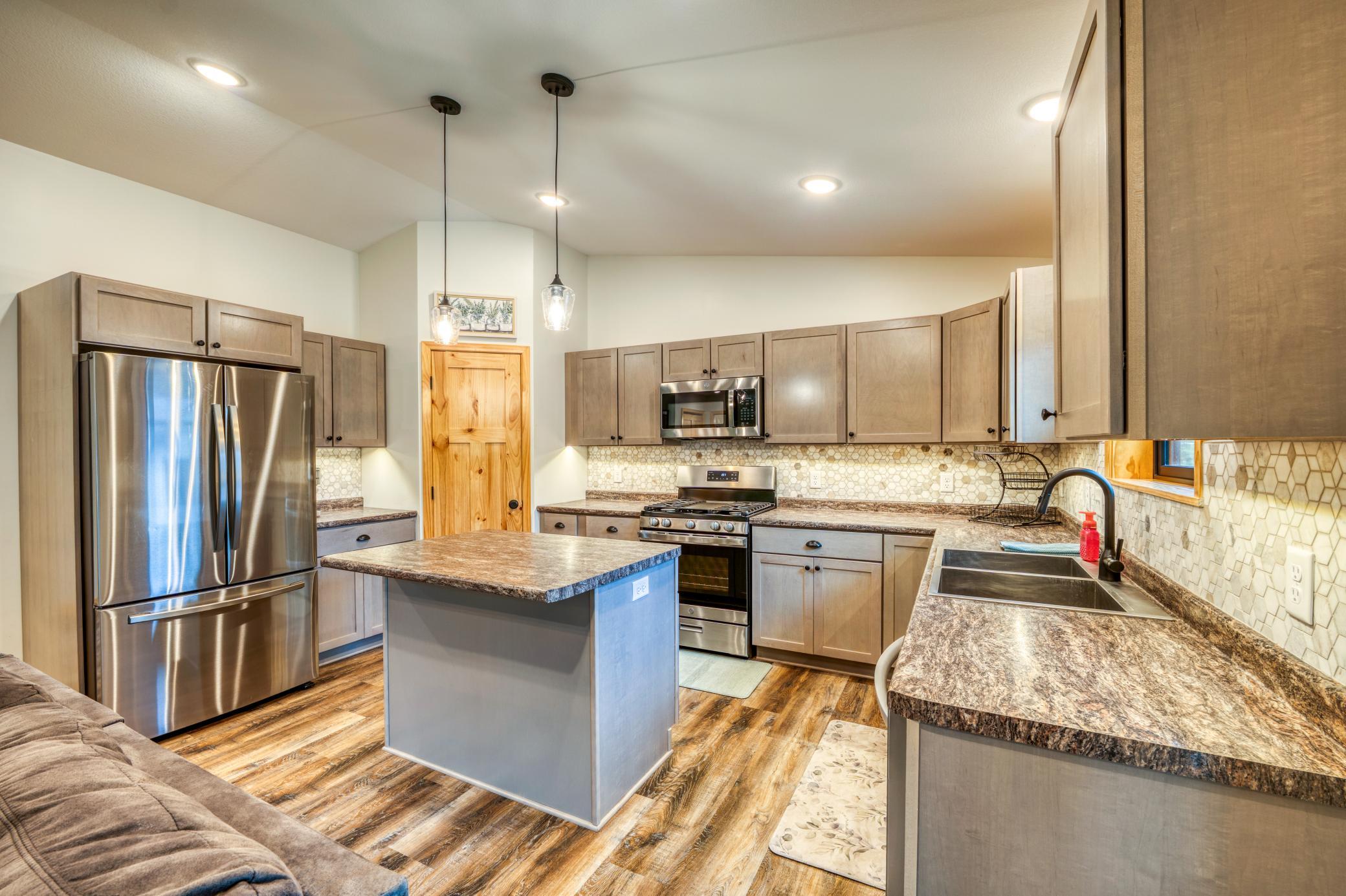 112 W Winnie Estate Way NE