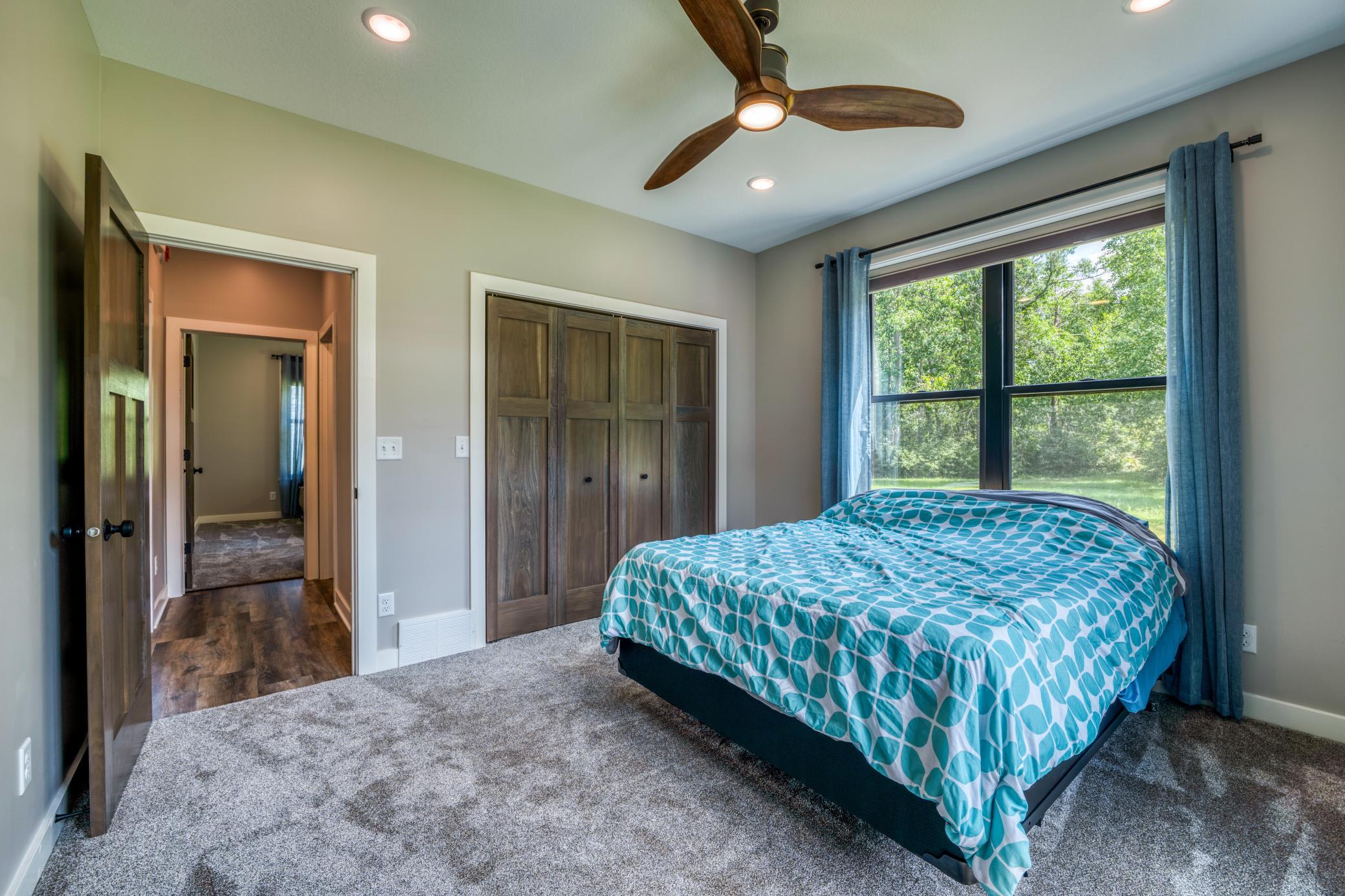 112 W Winnie Estate Way NE