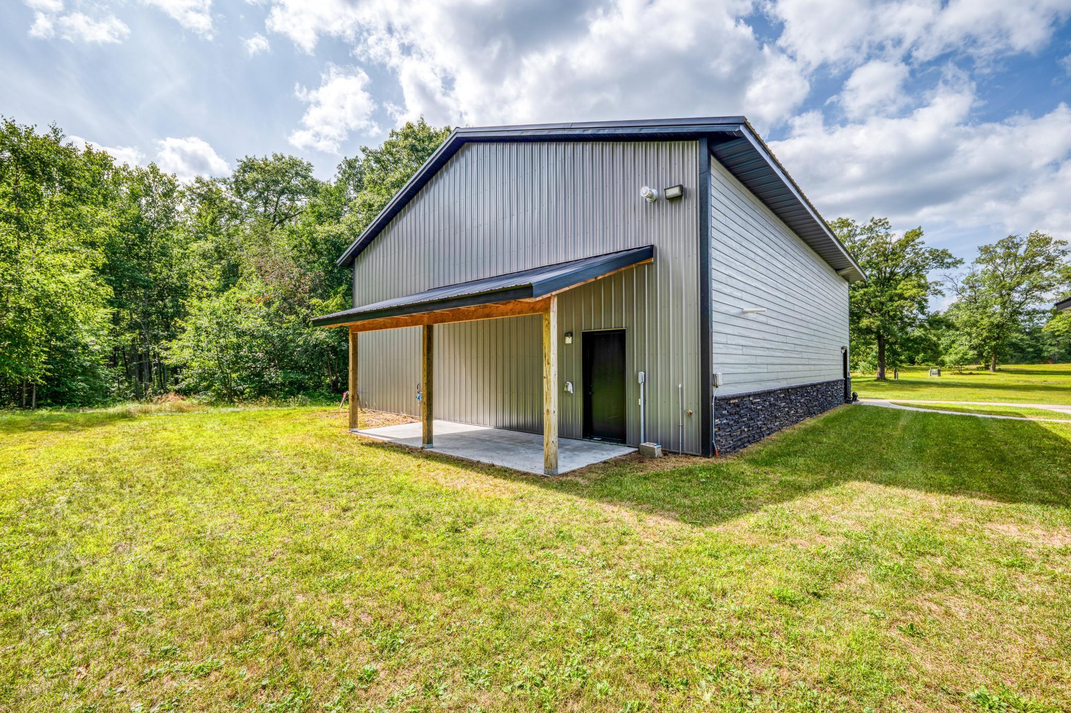 112 W Winnie Estate Way NE