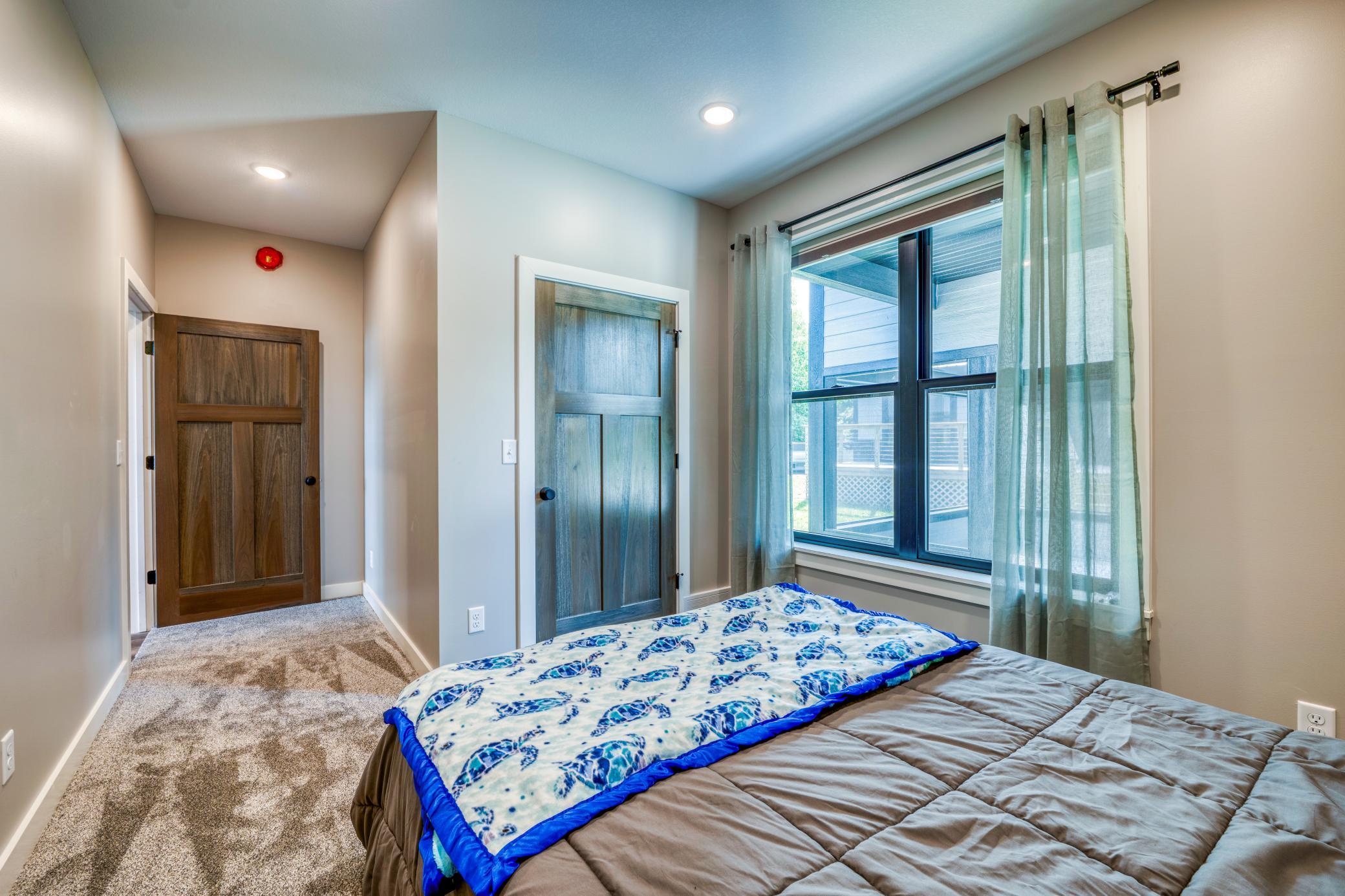 112 W Winnie Estate Way NE