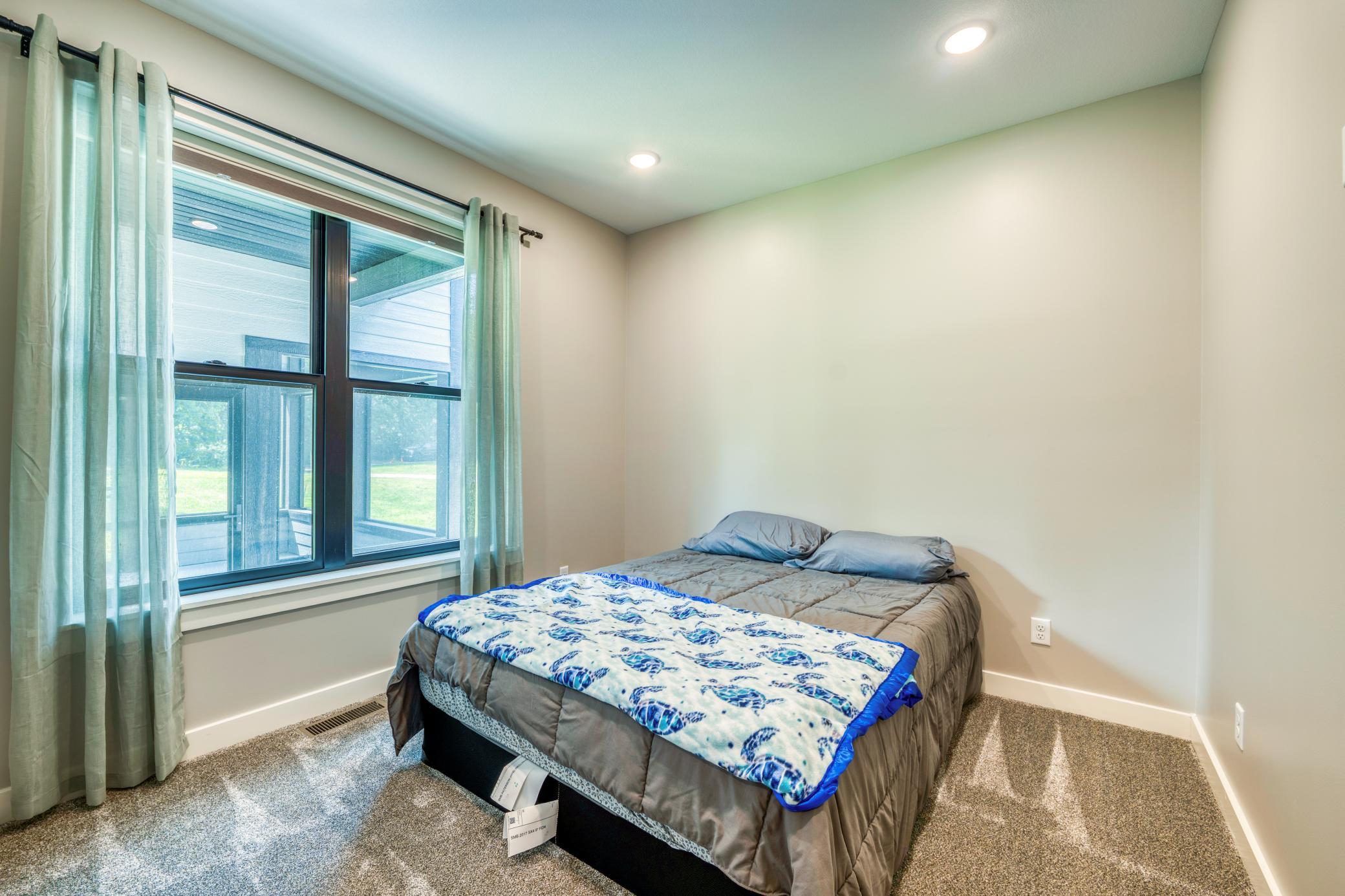 112 W Winnie Estate Way NE