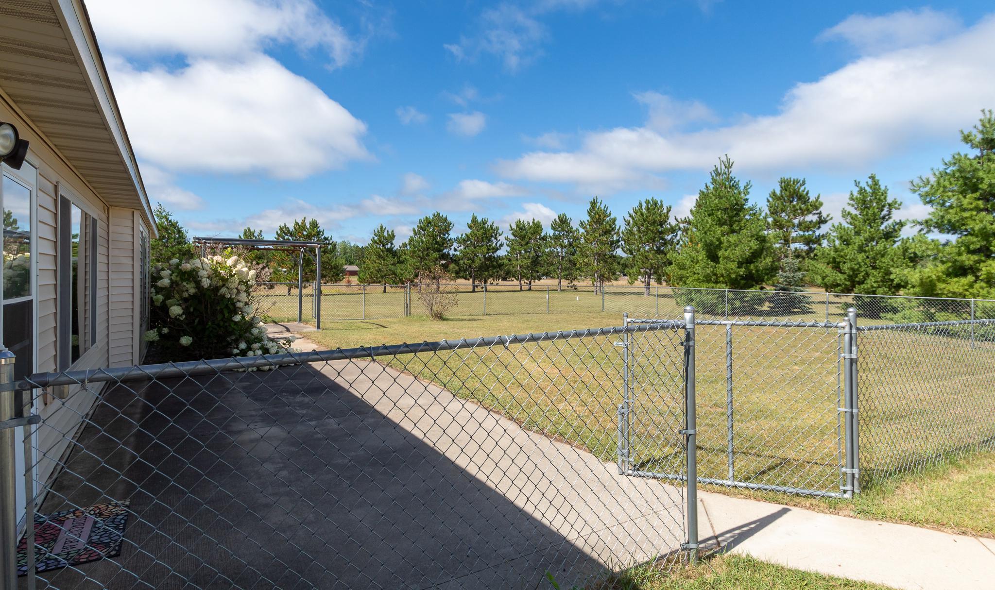 6057 Kestrel Road NW