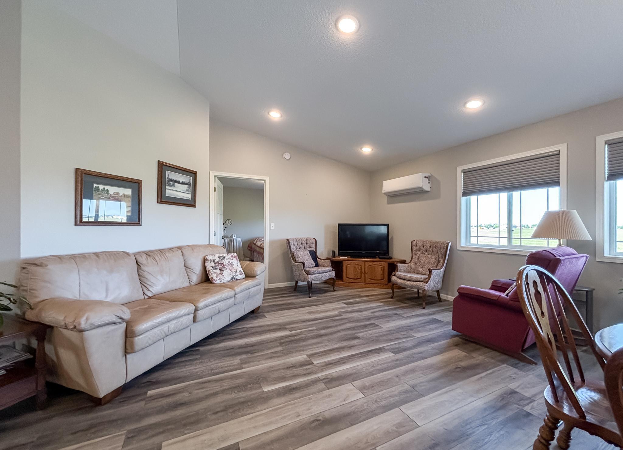 1615 30th Street NW Unit: 17